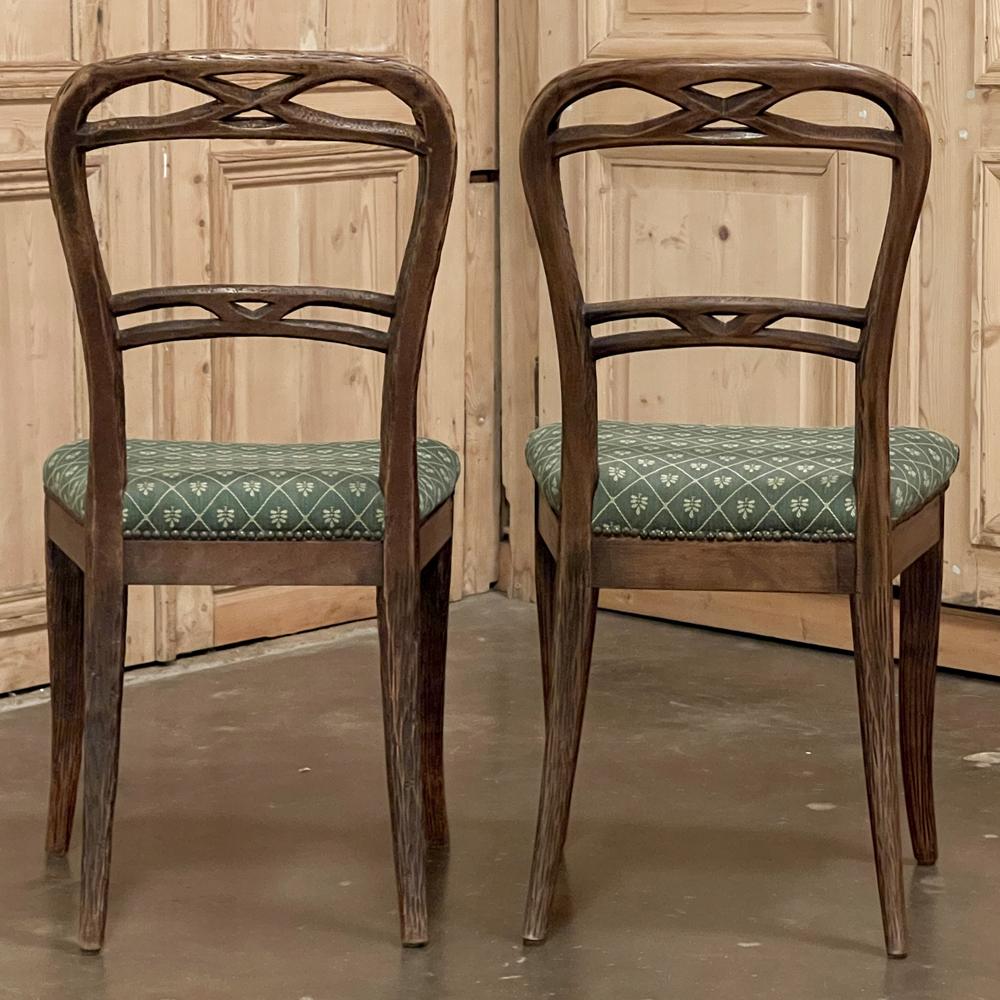 Ensemble de quatre chaises anciennes par Horrix en vente 2