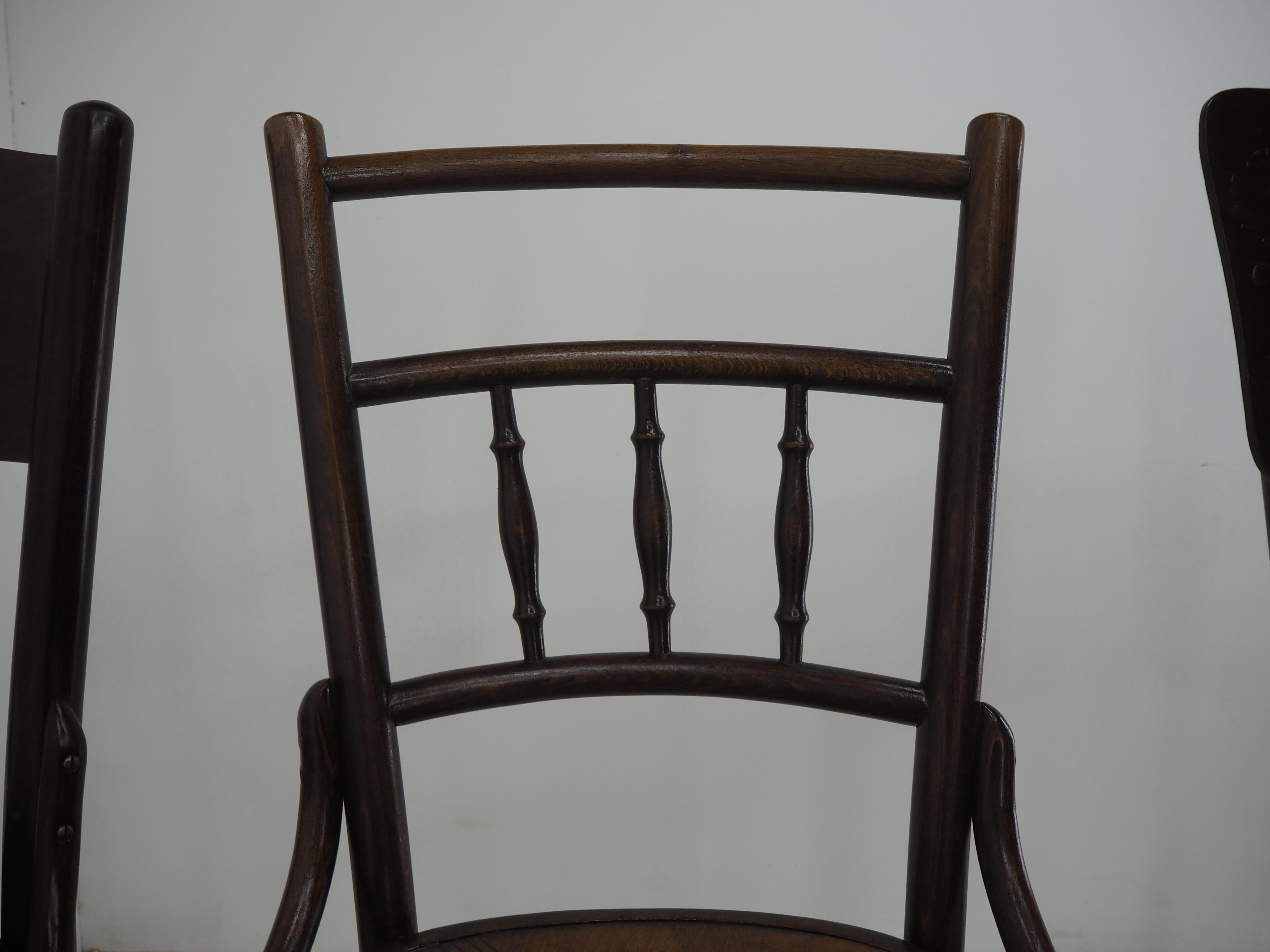 Set of Four Antique Dining Chairs, Thonet, 1920s In Good Condition In Praha, CZ