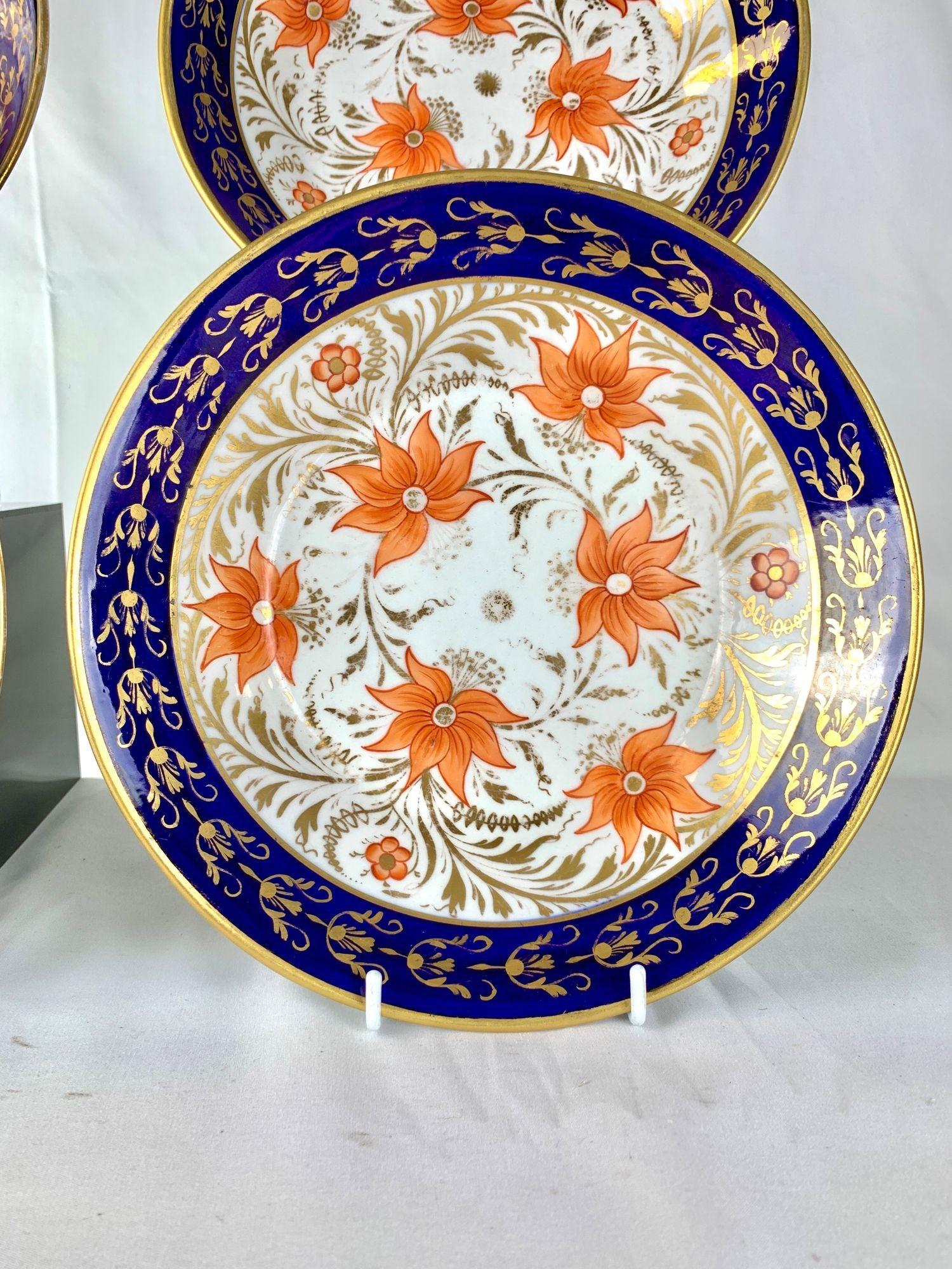 Satz von vier antiken englischen Porzellanschalen im Imari-Stil von Coalport Ca. 1825 im Zustand „Gut“ im Angebot in Katonah, NY