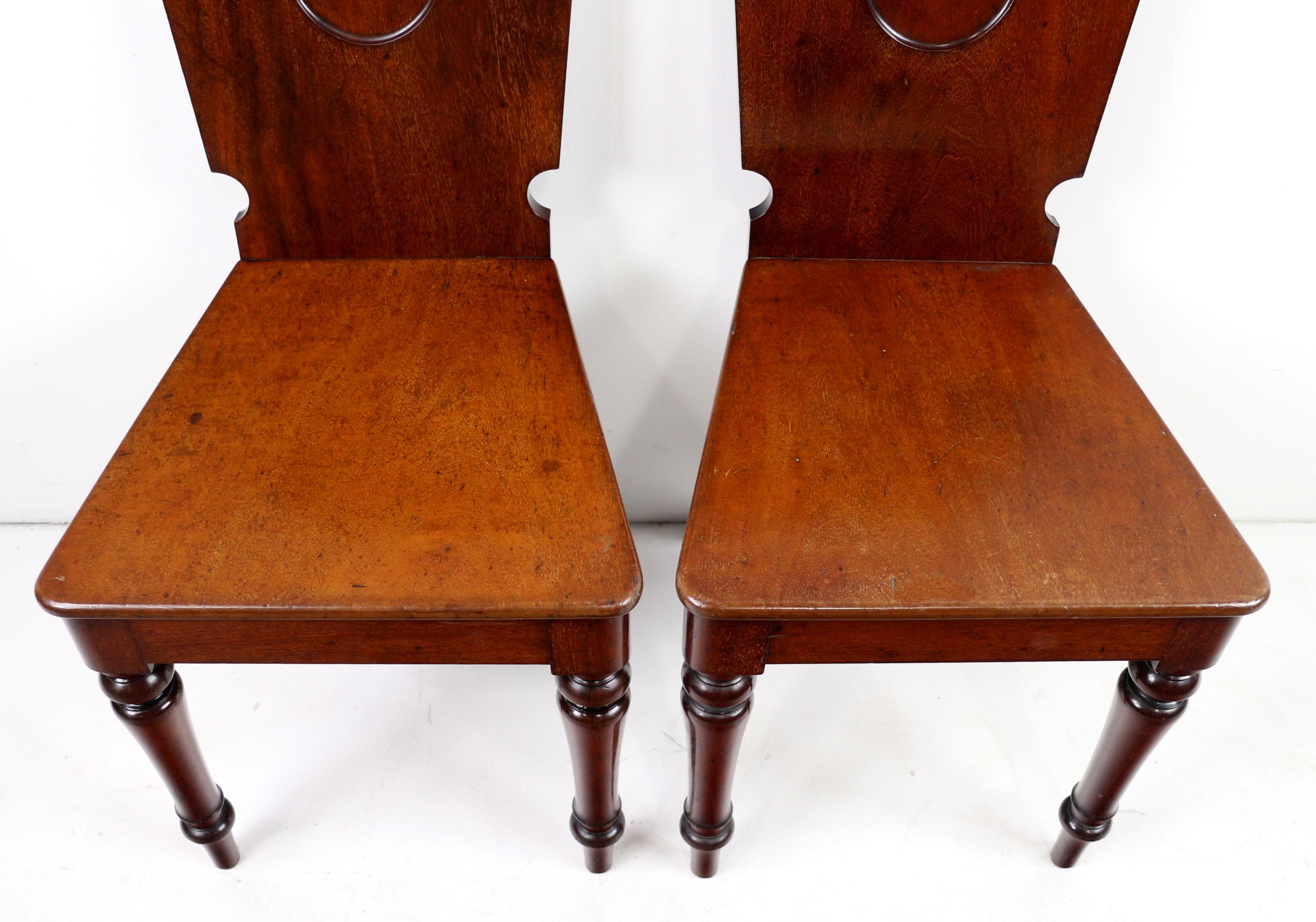 Set di quattro antiche sedie da sala inglesi vittoriane in mogano di Holland & Sons in vendita 12