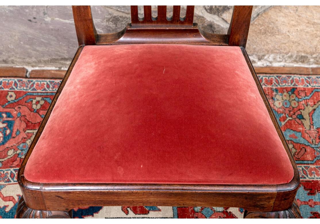 Ensemble de quatre cadres de chaises de salle à manger anciennes de style George III en vente 9