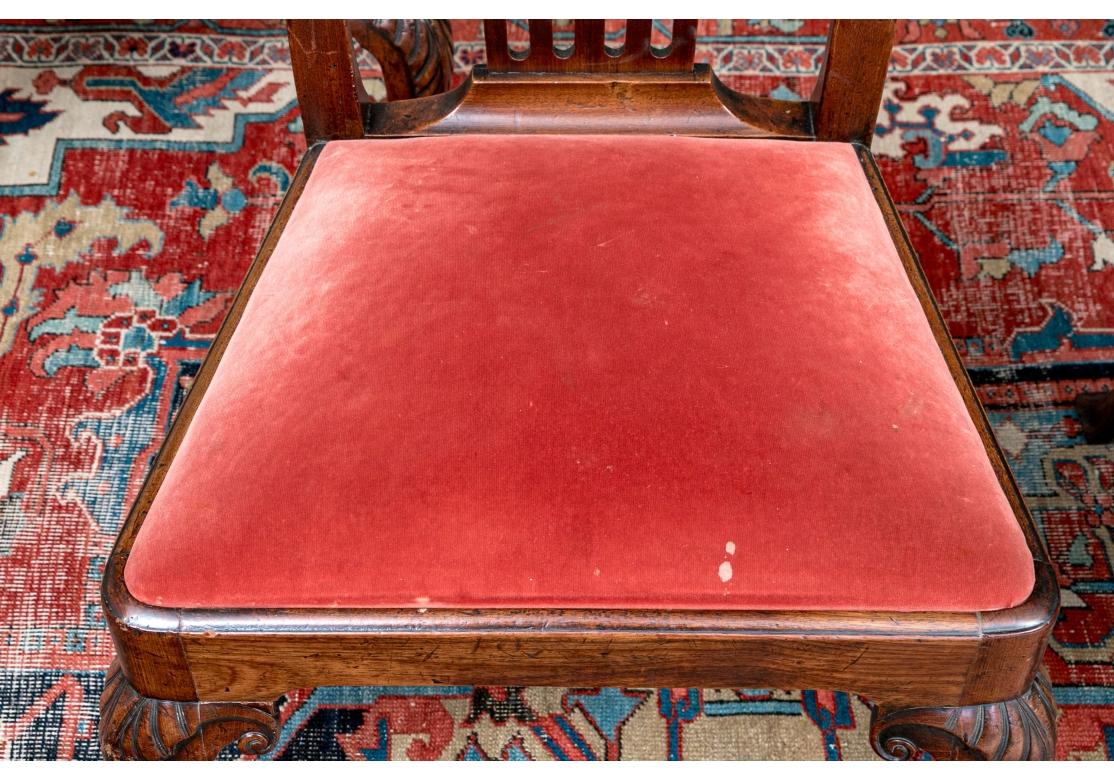 XIXe siècle Ensemble de quatre cadres de chaises de salle à manger anciennes de style George III en vente