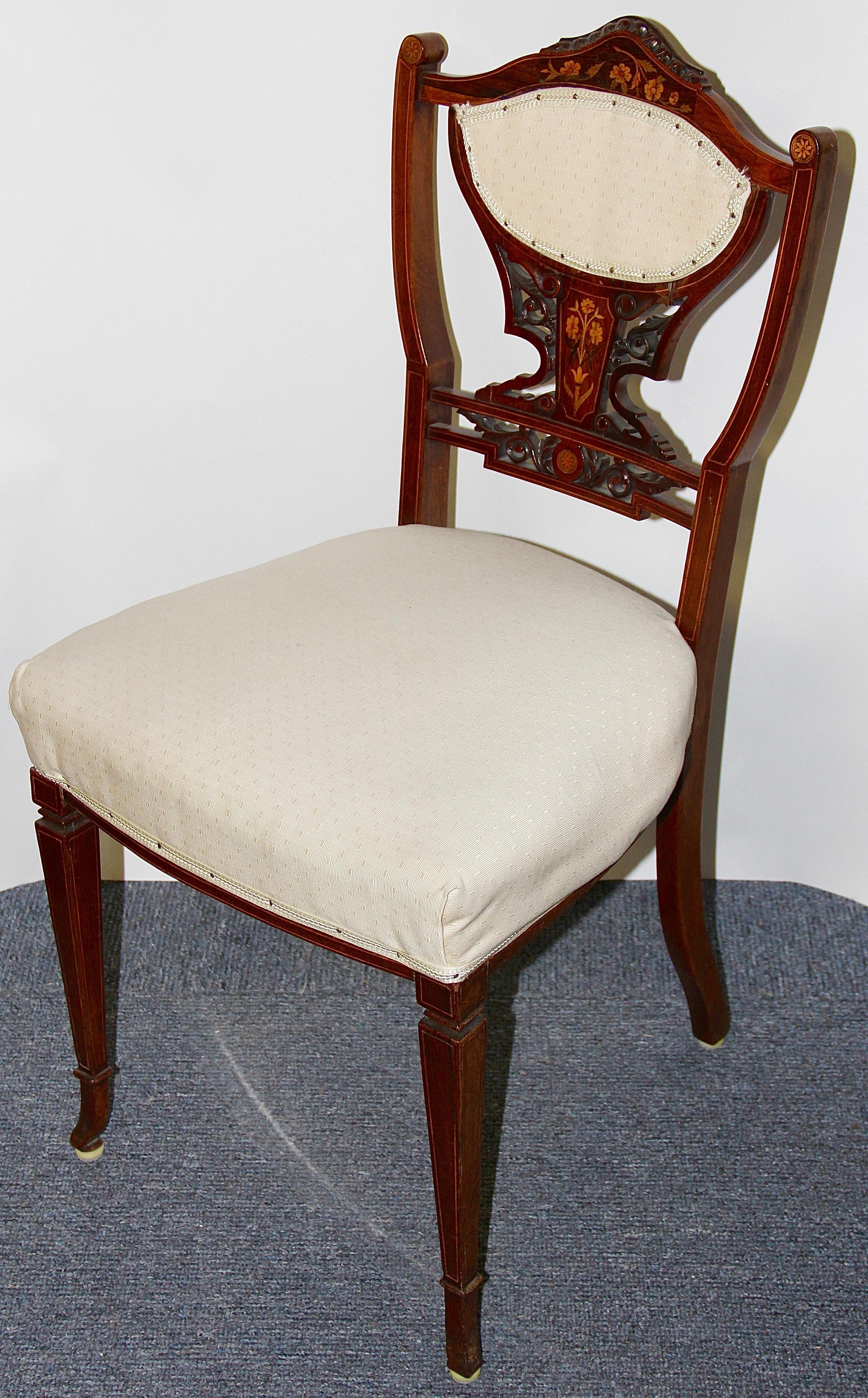 Set of Four Antique Inlaid Side Chairs, 19th Century In Good Condition For Sale In Berlin, DE
