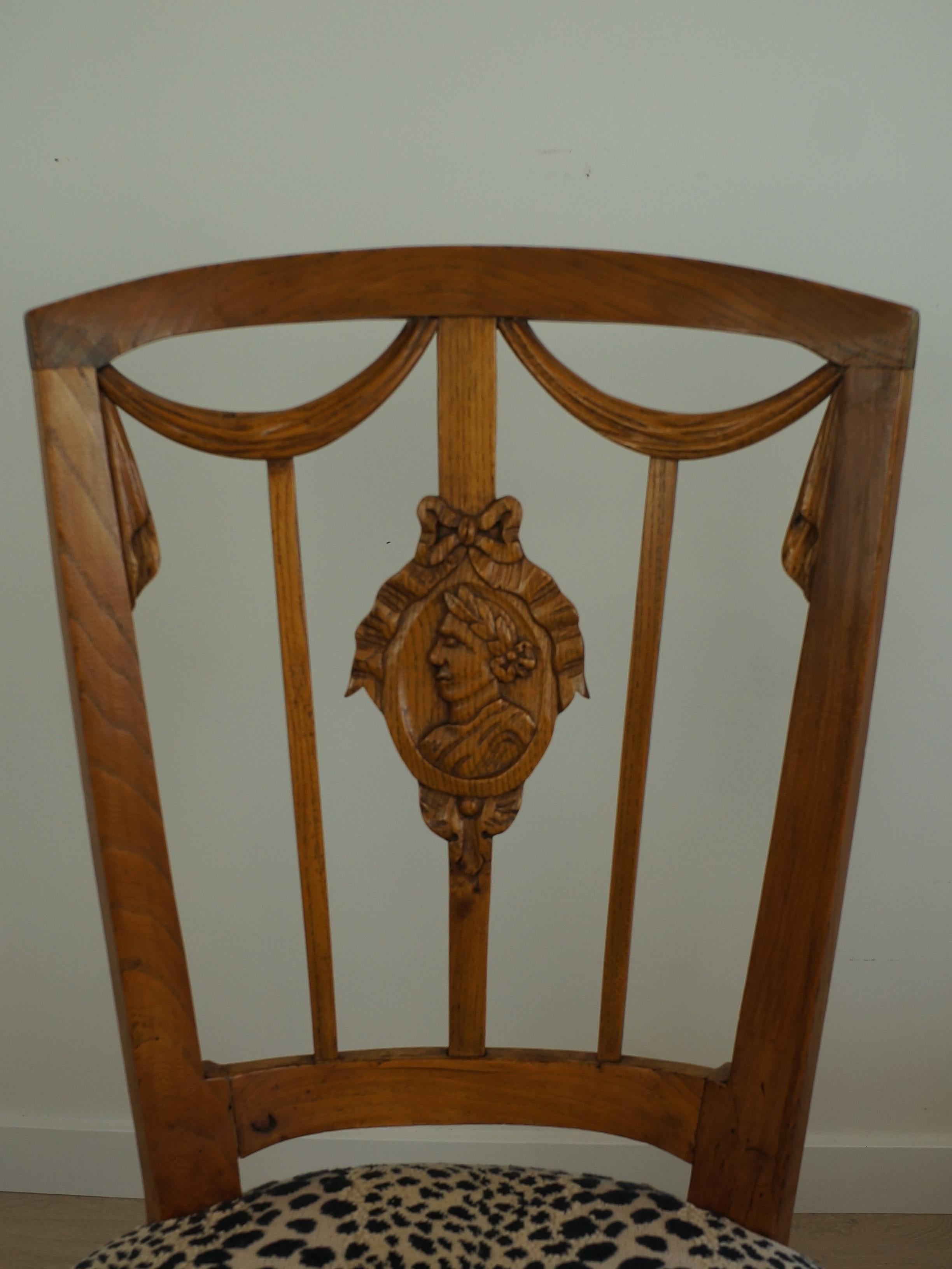 Set di quattro sedie antiche Luigi XVI - CIRCA 1790, olmo, grazia neoclassica! in vendita 1