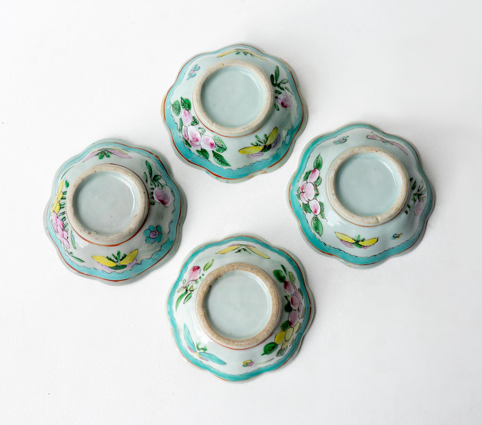 Set Of Four Antique Qing Dynasty Turquoise Glaze Chinese Porcelain  For Sale 3