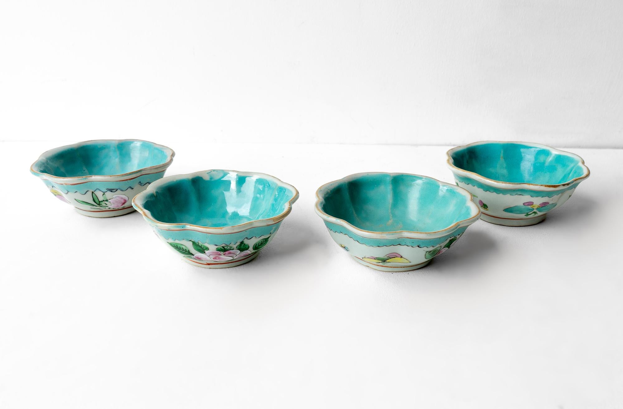 Set Of Four Antique Qing Dynasty Turquoise Glaze Chinese Porcelain  For Sale 5