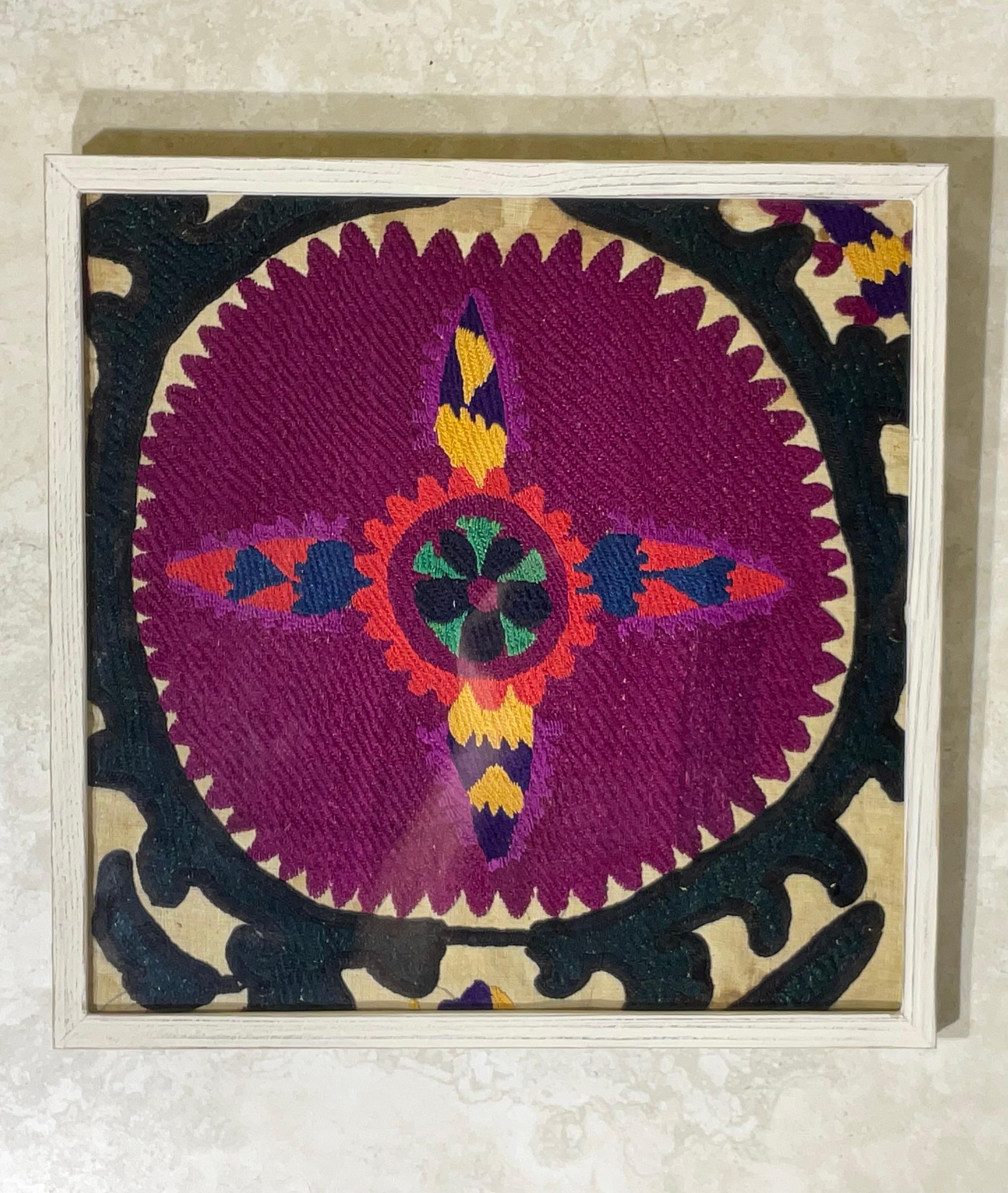 Pair of Antique Suzani Wall Hanging In Good Condition For Sale In Delray Beach, FL