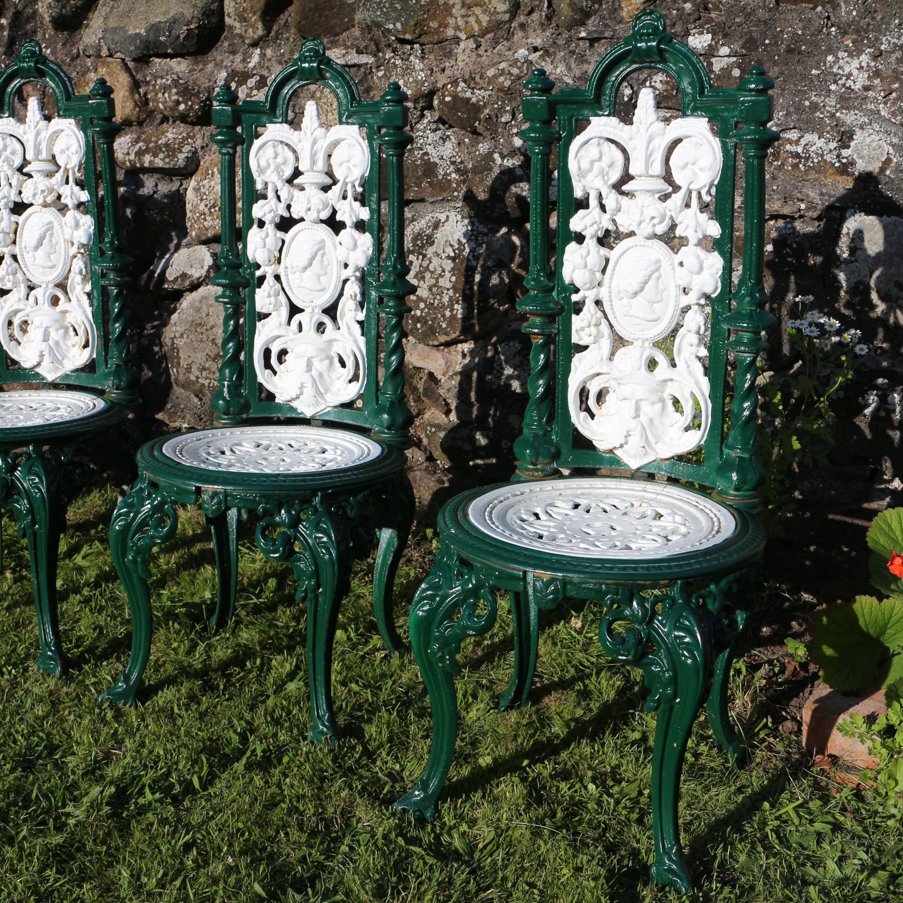 Set of four Antique Victorian Cast Iron Garden or Conservatory Chairs For Sale 2