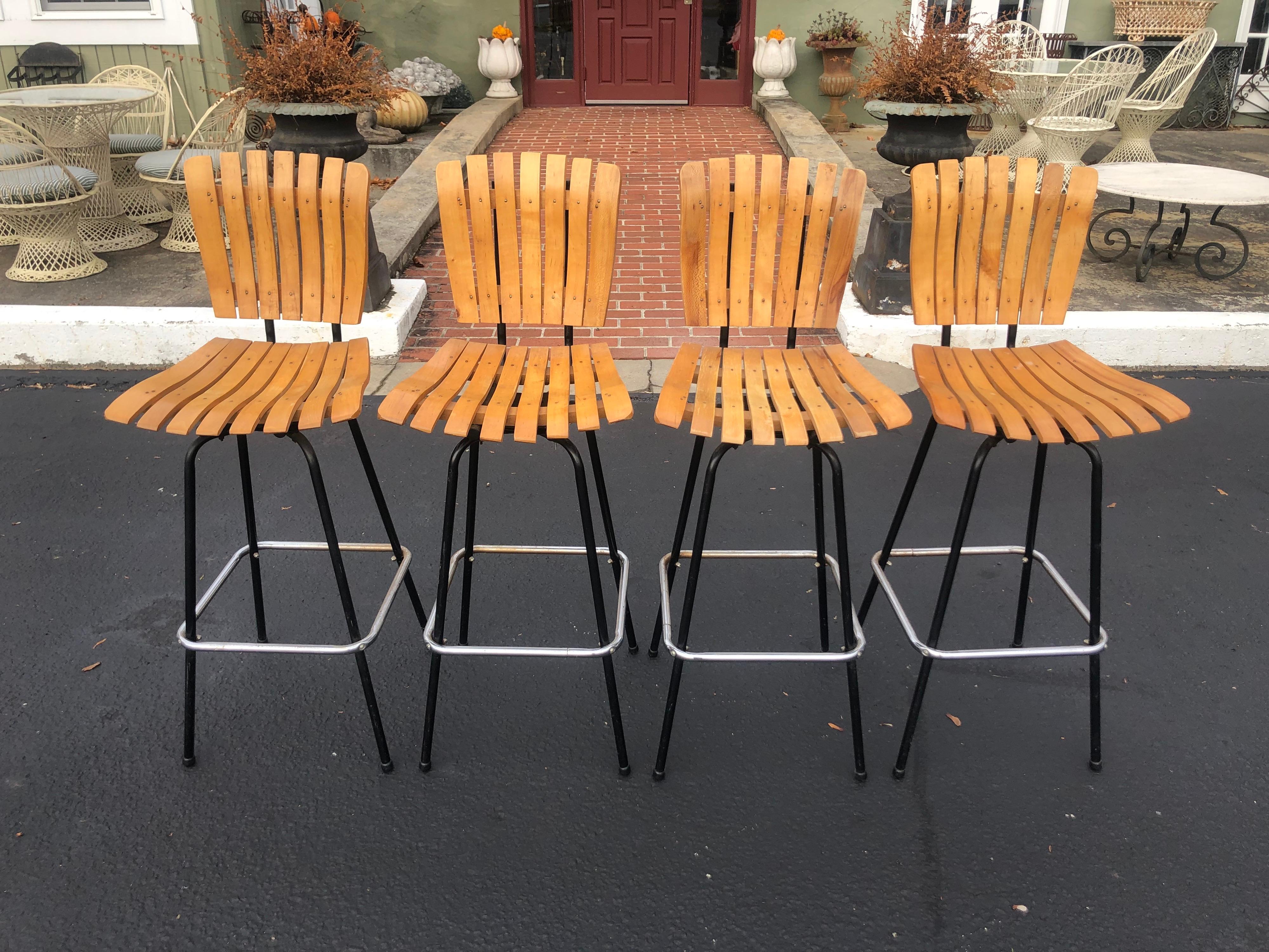 Set of Four Arthur Umanoff Swivel Bar Stools In Good Condition In Redding, CT