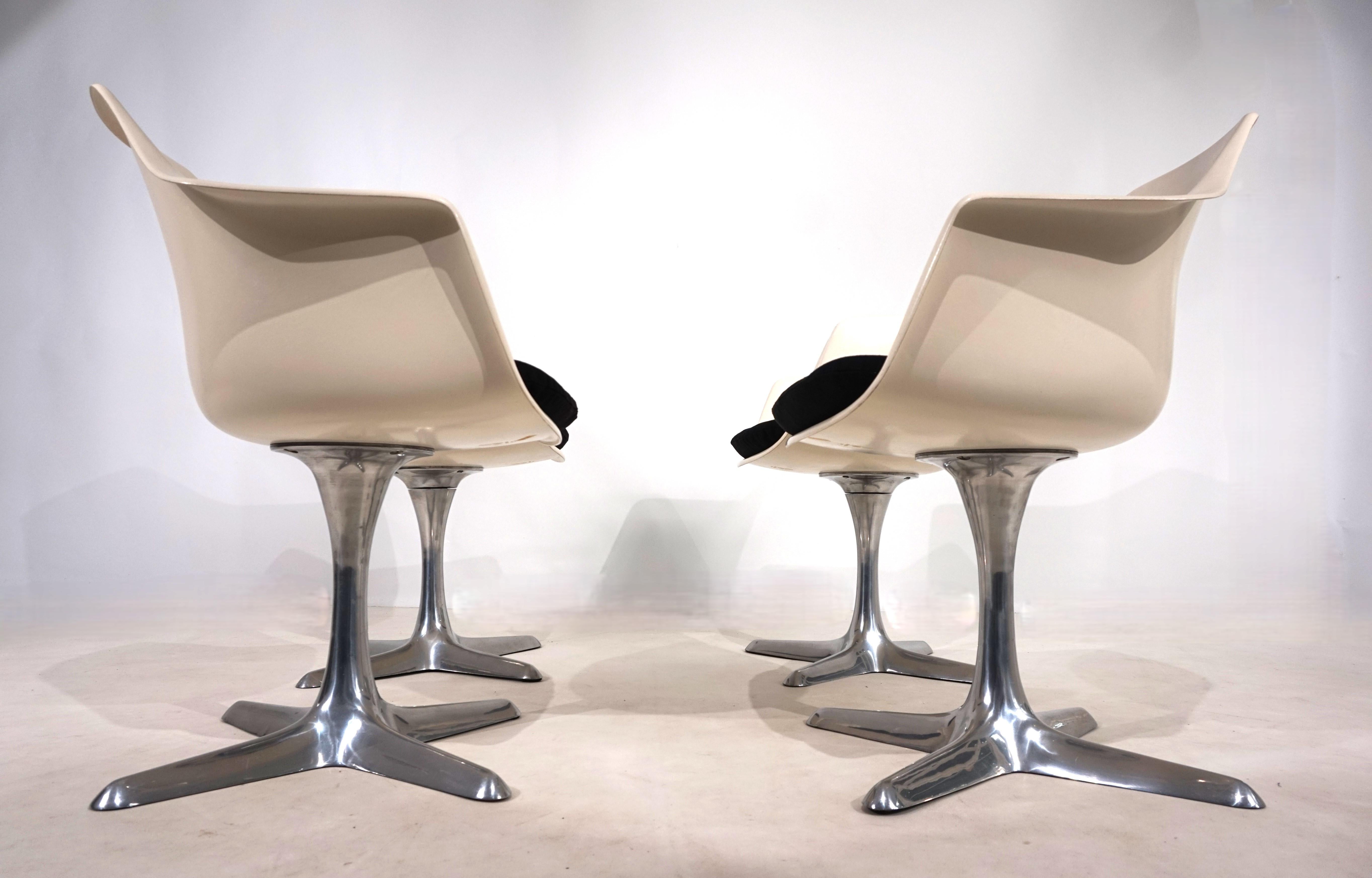 Set of four Arkana 116 dining chairs by Maurice Burke, 1960 Bon état - En vente à Ludwigslust, DE