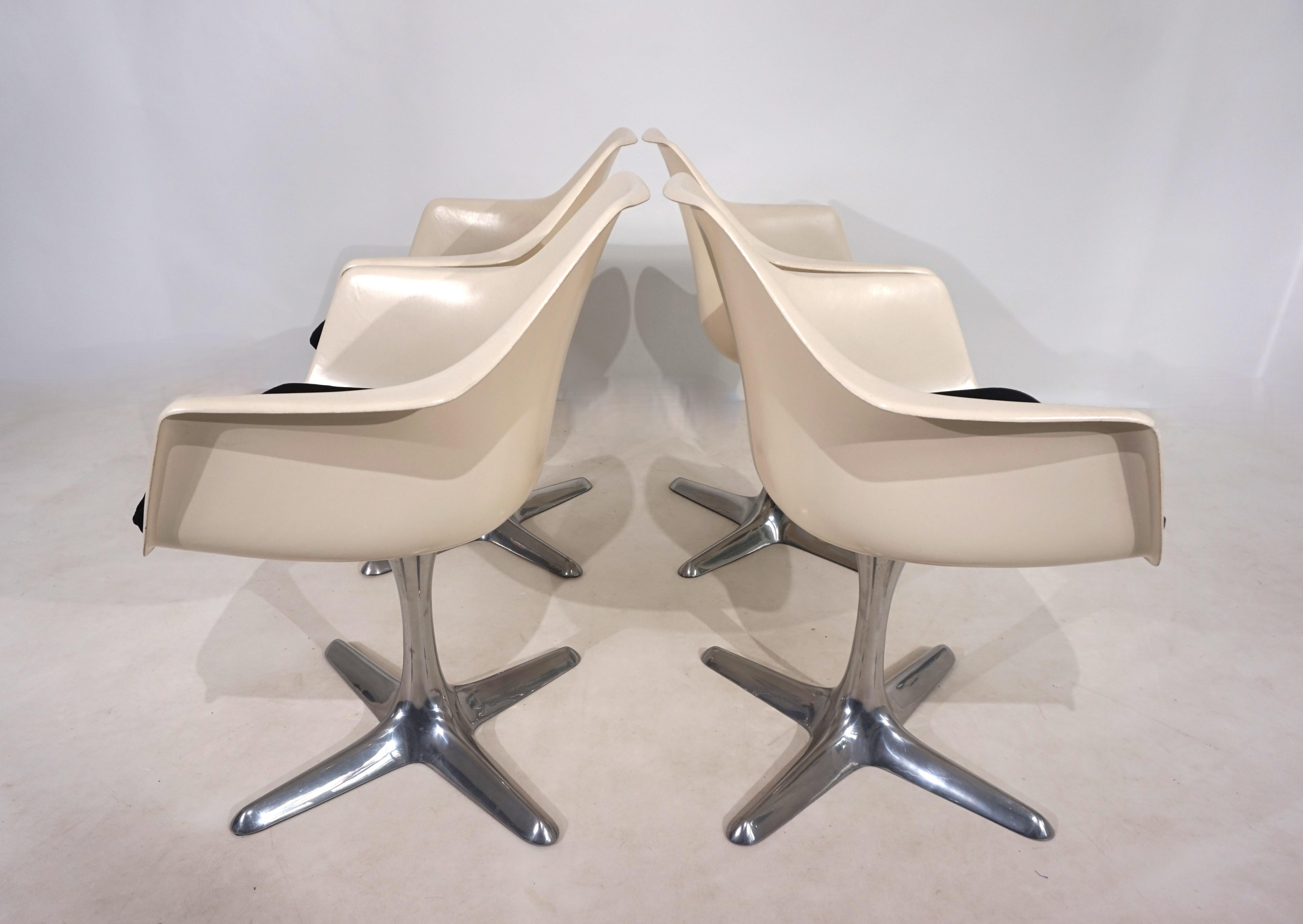 Fibre de verre Set of four Arkana 116 dining chairs by Maurice Burke, 1960 en vente