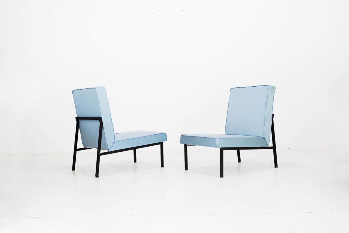 Franco Campo & Carlo Graffi

Set of four armchairs
Manufactured by Home
Italy, 1960
Iron structure, upholstery

Measurements:
70 cm x 50 cm x 80 H cm
19.68 in x 27.55 in x 31.49 H in

Provenance
Private collection, Torino.