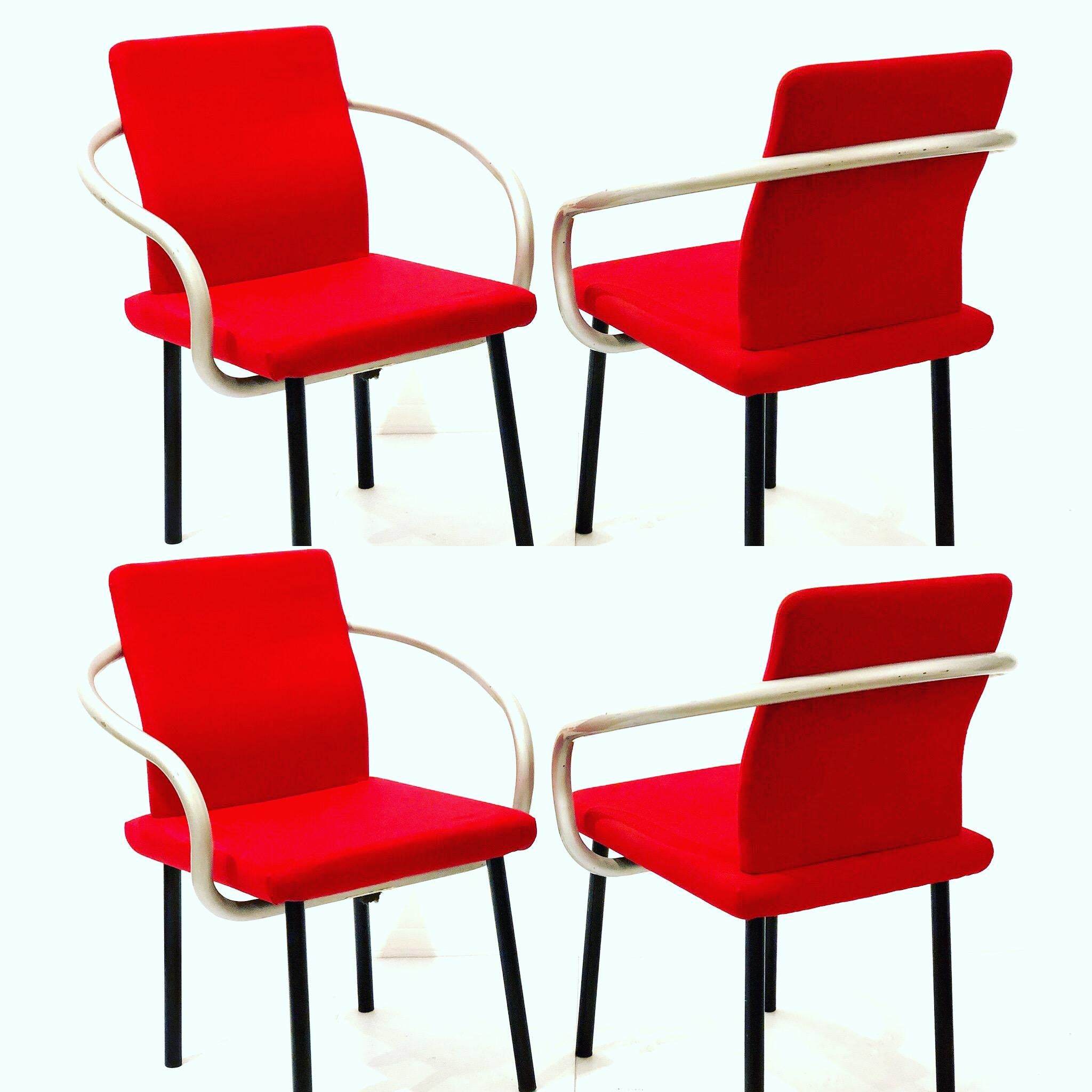 20ième siècle Ensemble de 4 fauteuils d'Ettore Sottsass pour Knoll, époque Memphis en vente