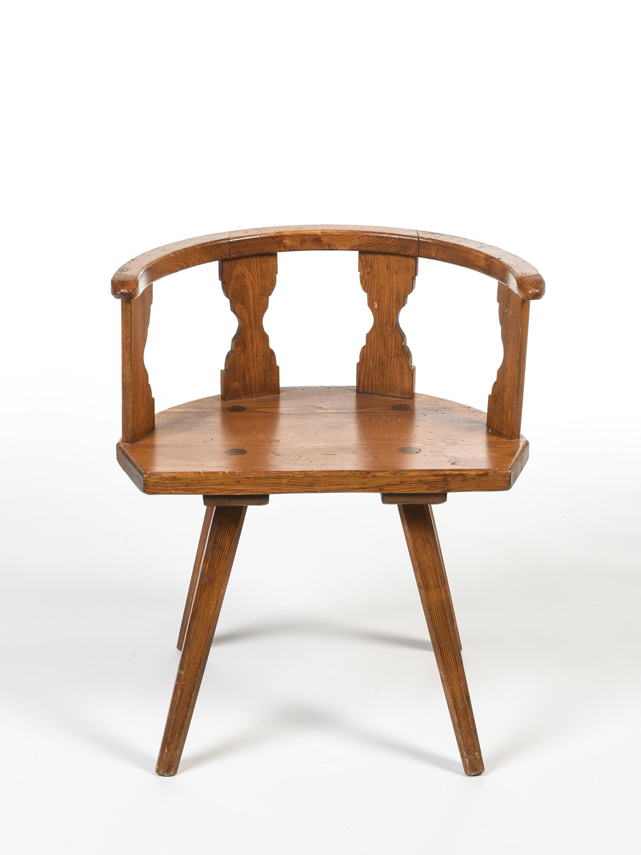 Set of four solid pine armchairs with traditional mortise and Tenon joint with curved openwork backrest.
This set is coming from and made for Les Airelles Palace in Courchevel, one of the most chic ski resort in the French Alps.

Measures: H 69