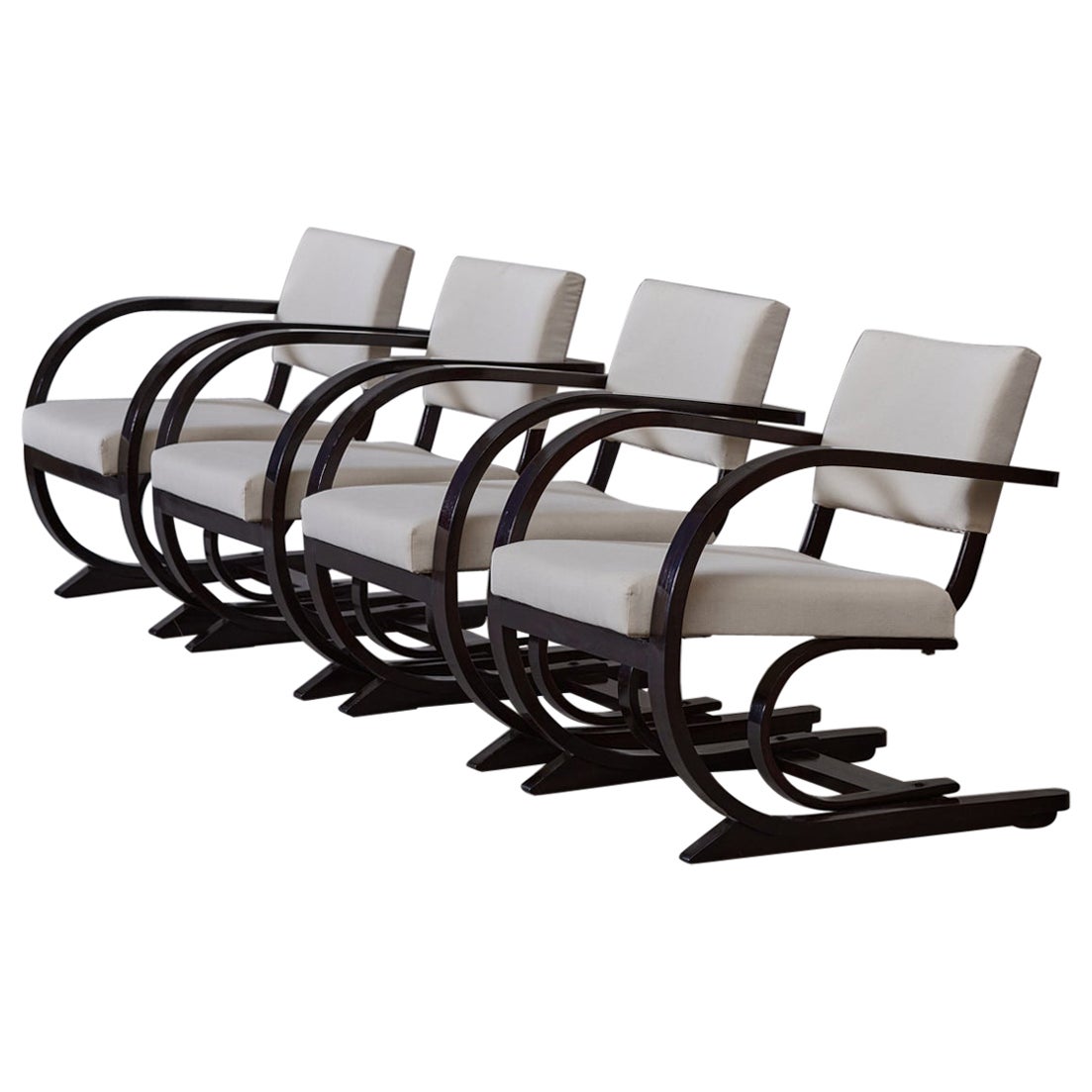 Ensemble de quatre chaises longues Art Déco en bois cintré par Bas Van Pelt, Pays-Bas en vente