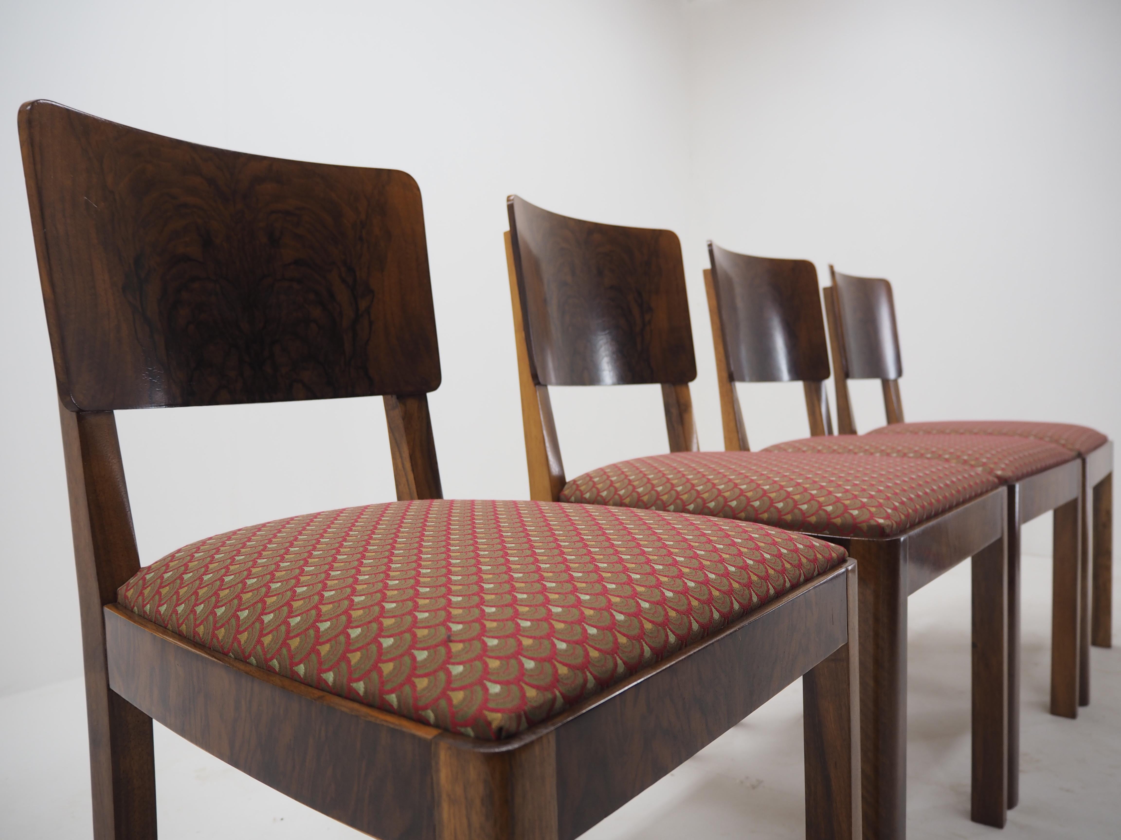 Set of Four Art Deco Dining Chairs, Czechoslovakia, 1930s In Good Condition In Praha, CZ