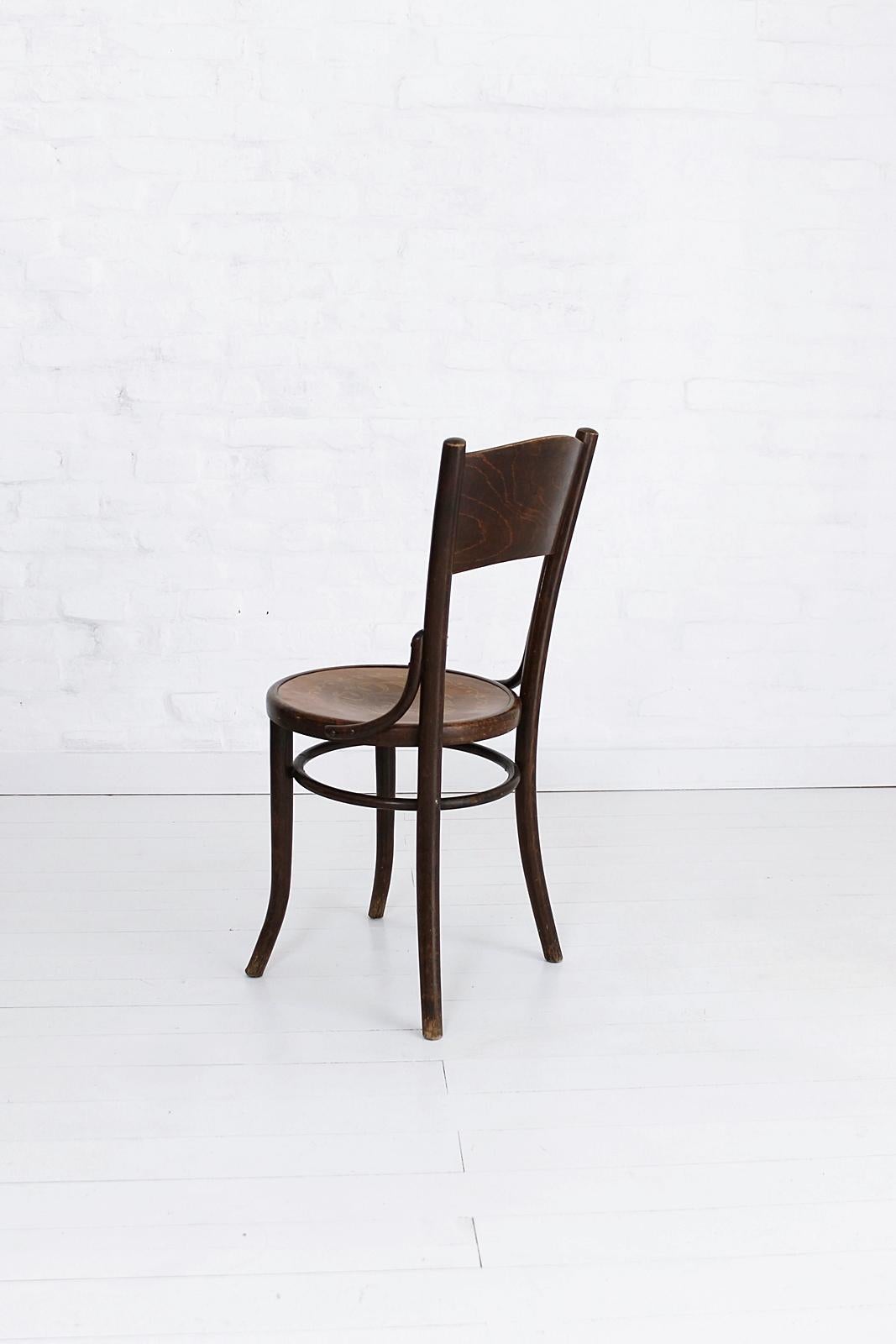 Stained Set of Four Art Nouveau Bentwood Chairs by Thonet Mundus