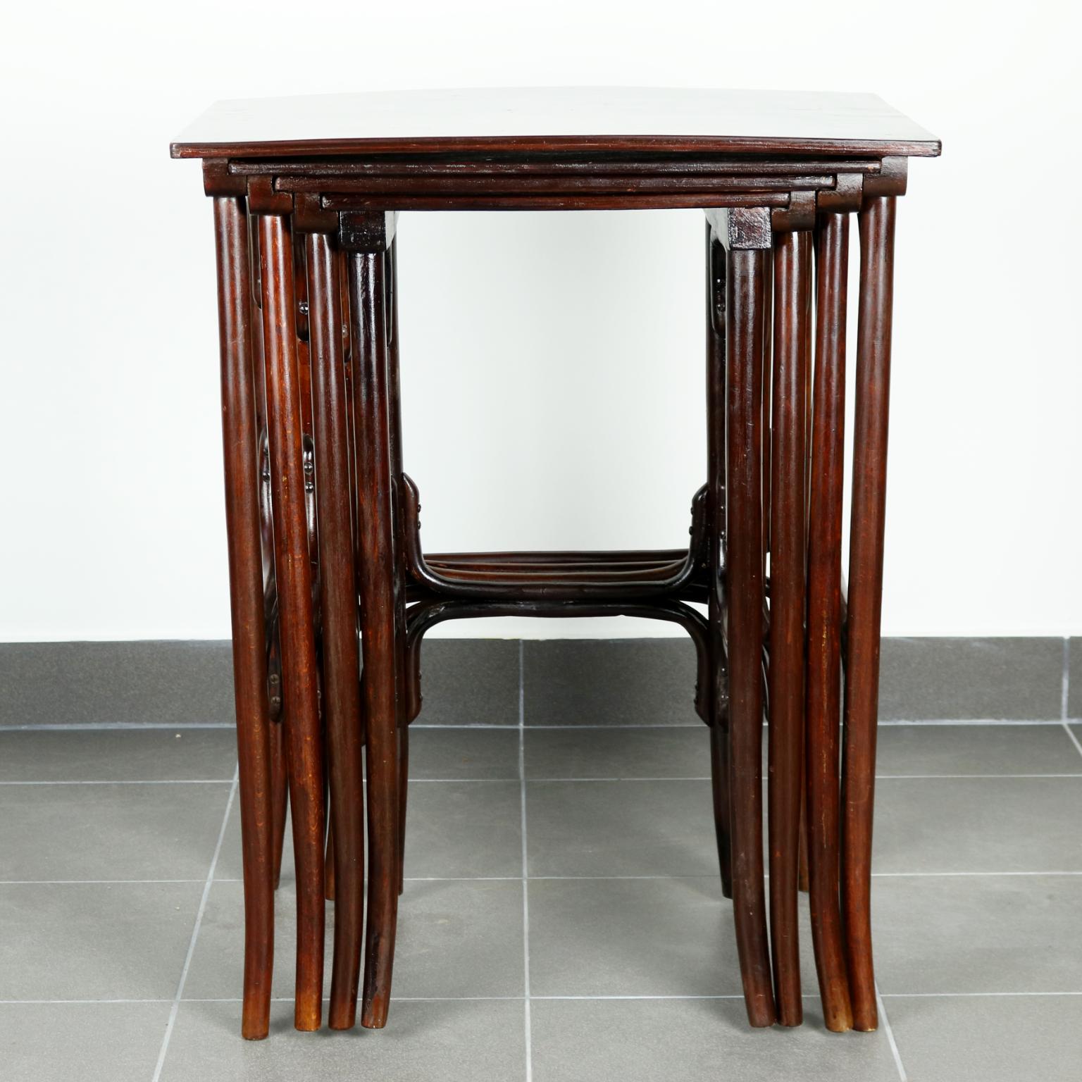Early 20th Century Set of Four Art Nouveau Nesting Tables No. 10 by Thonet, circa 1900 For Sale