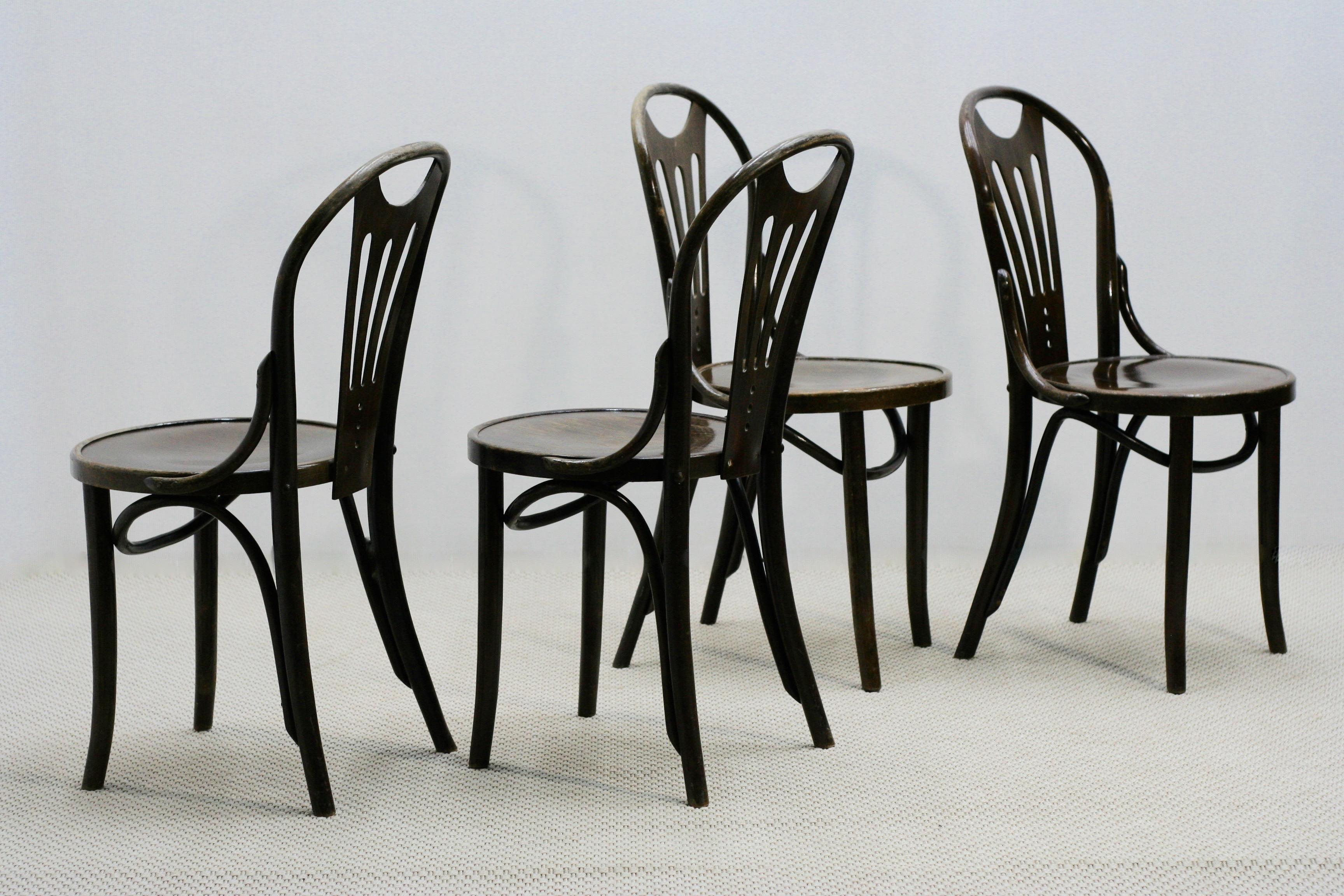 Romanian Set of Four Art Nouveau Thonet Style Bentwood Chairs, 1920s