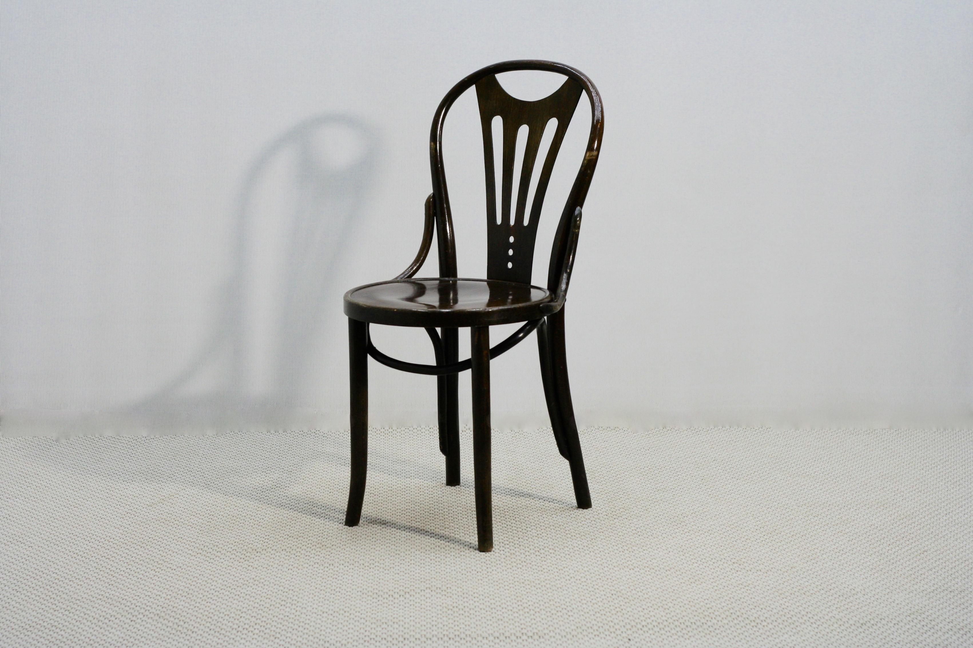 Set of Four Art Nouveau Thonet Style Bentwood Chairs, 1920s 3
