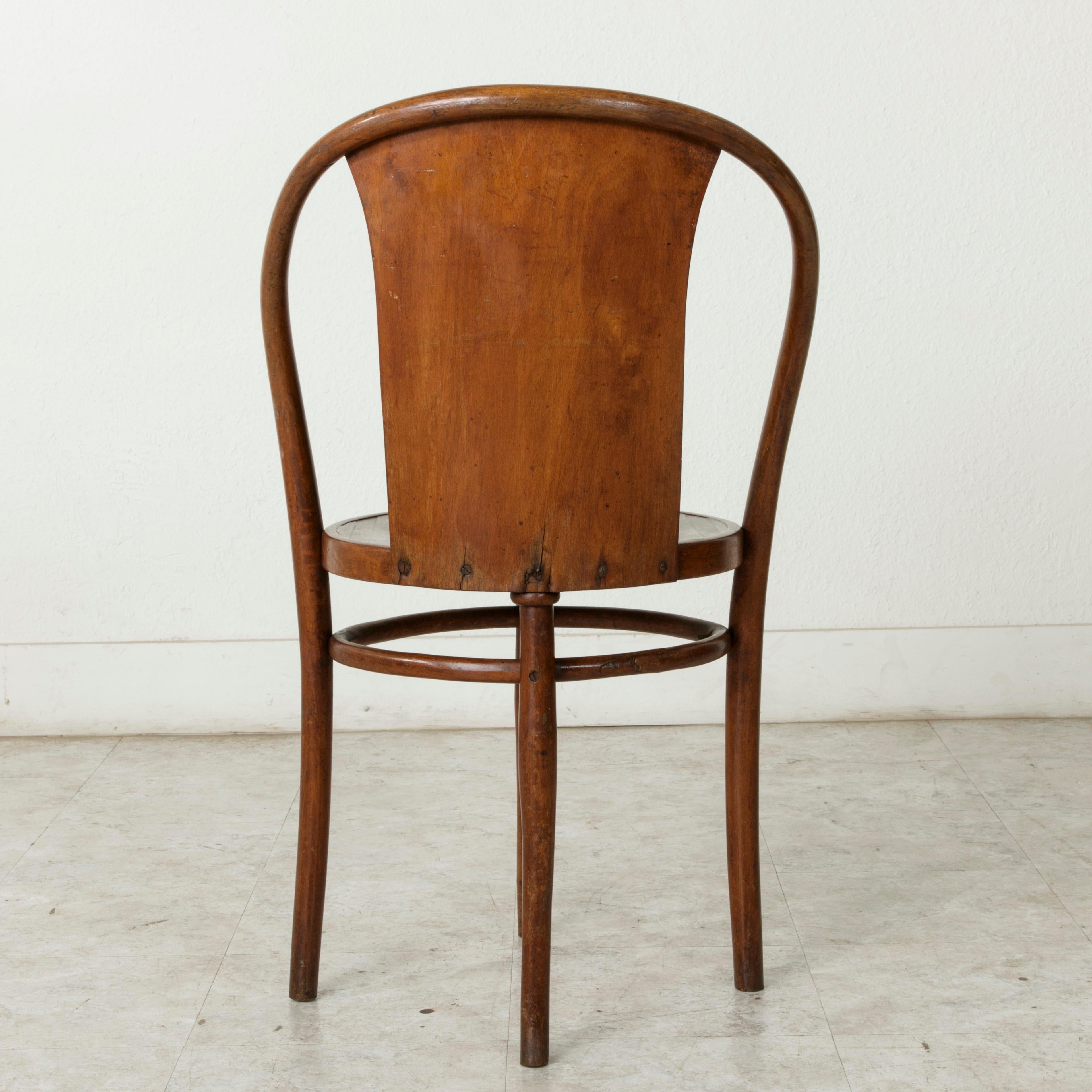 Set of Four Austrian Art Deco Period Bentwood Bistro Chairs by Kohn 2