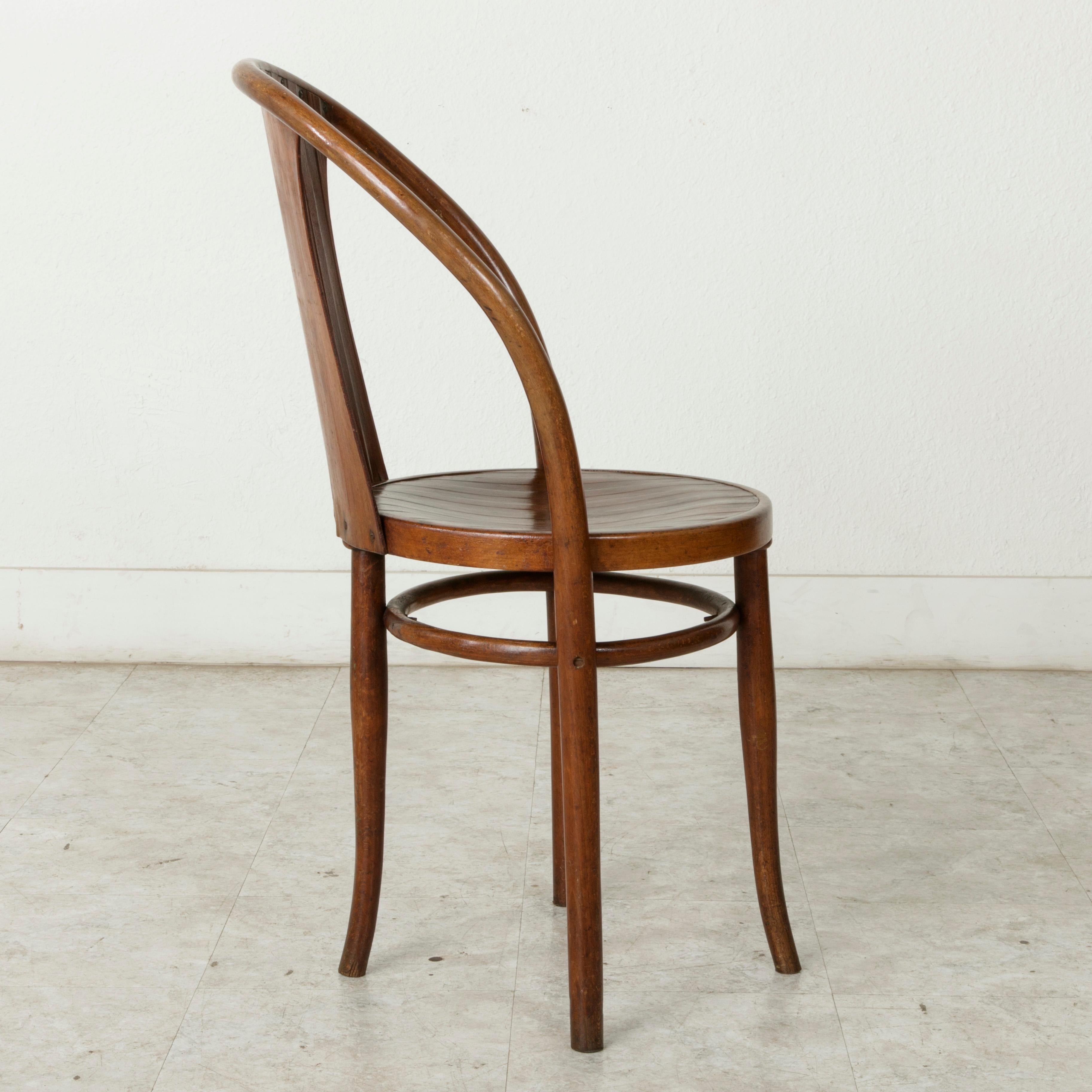 Set of Four Austrian Art Deco Period Bentwood Bistro Chairs by Kohn 3