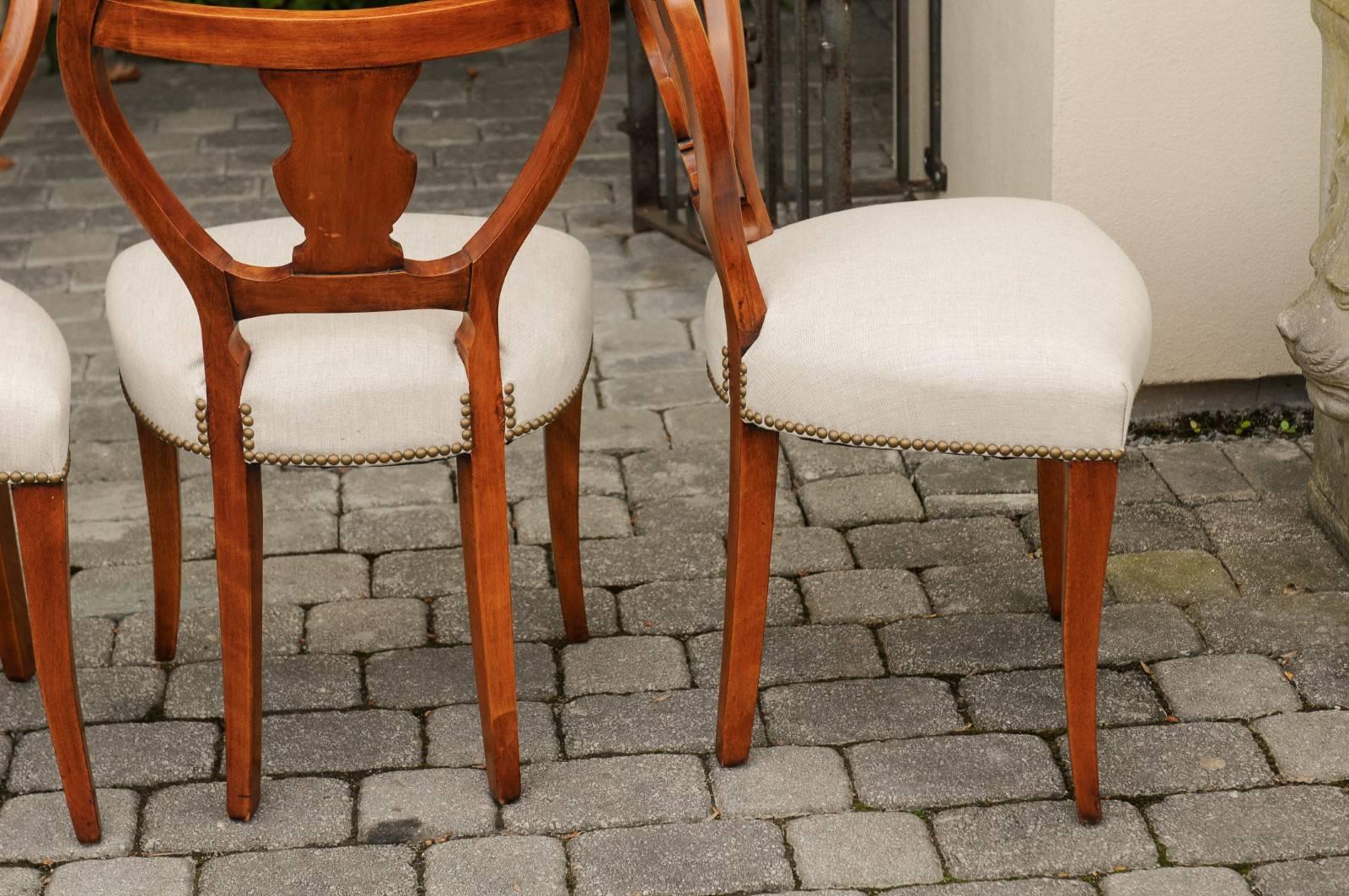 Tissu d'ameublement Ensemble de quatre chaises d'appoint Biedermeier autrichiennes à dossiers en forme de lyre, vers 1850 en vente