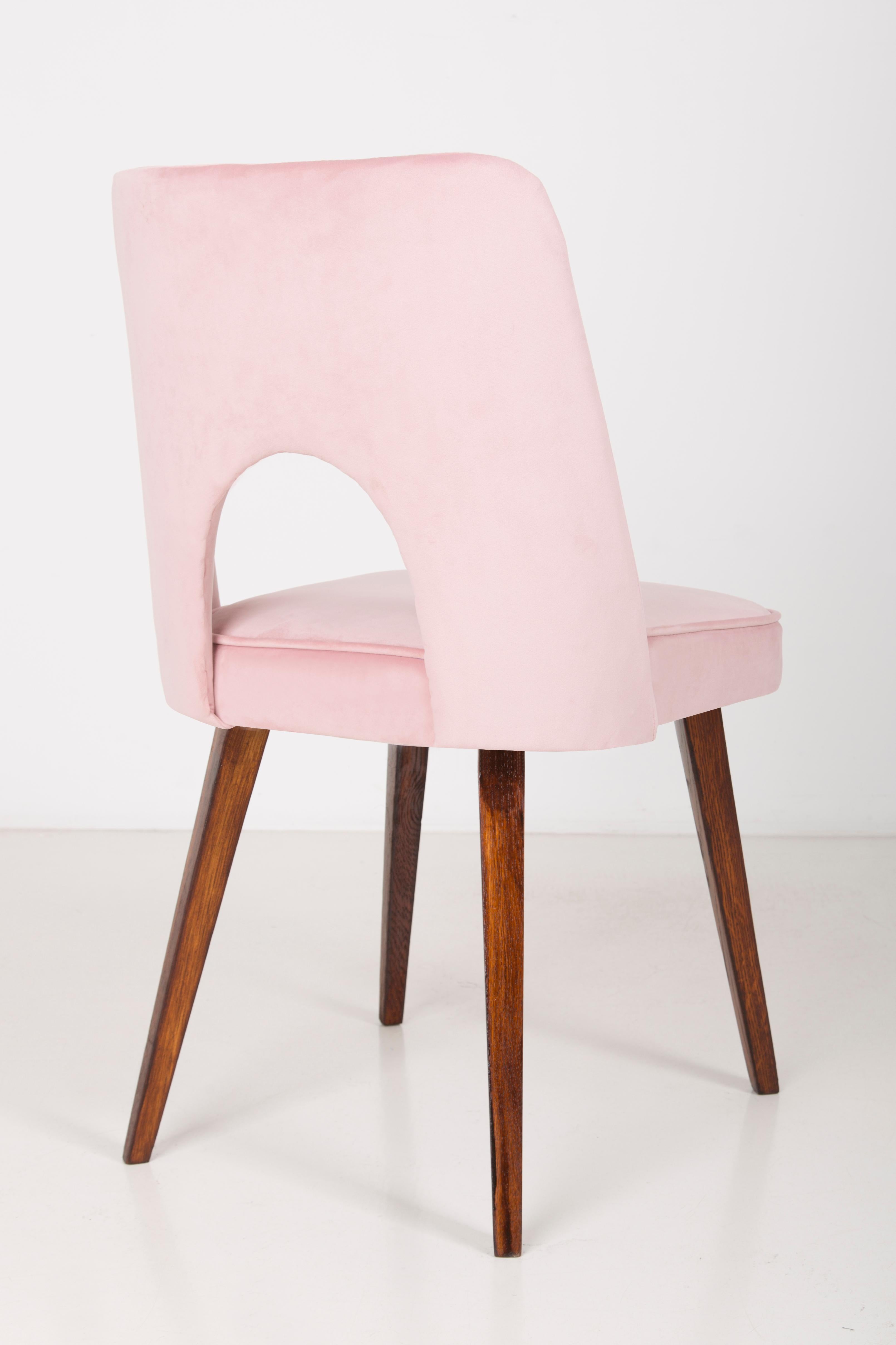 Set of Four Baby Pink Velvet 'Shell' Chairs, 1960s In Excellent Condition For Sale In 05-080 Hornowek, PL