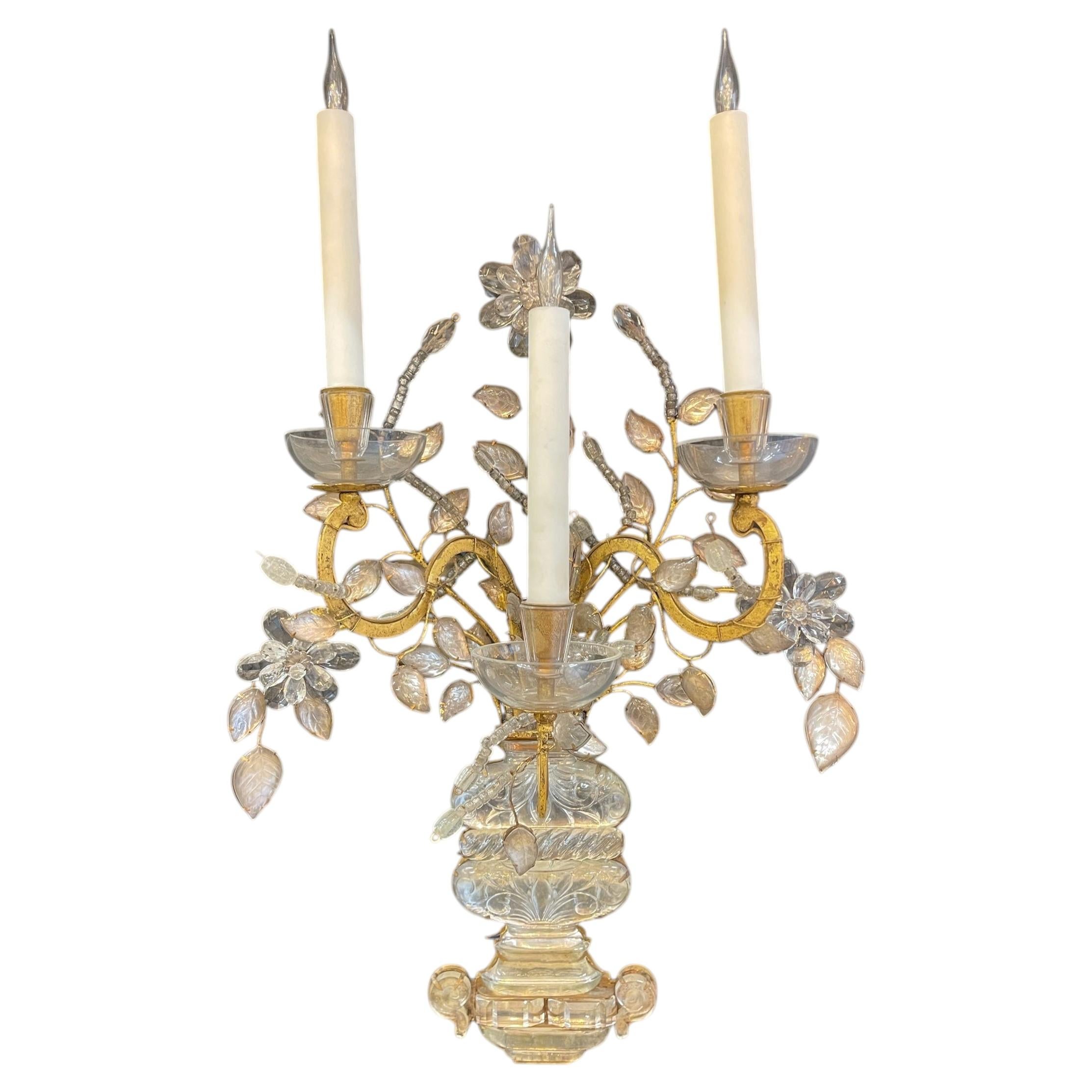 Set di quattro lampade da parete Baguès, ferro dorato, design floreale, 1920