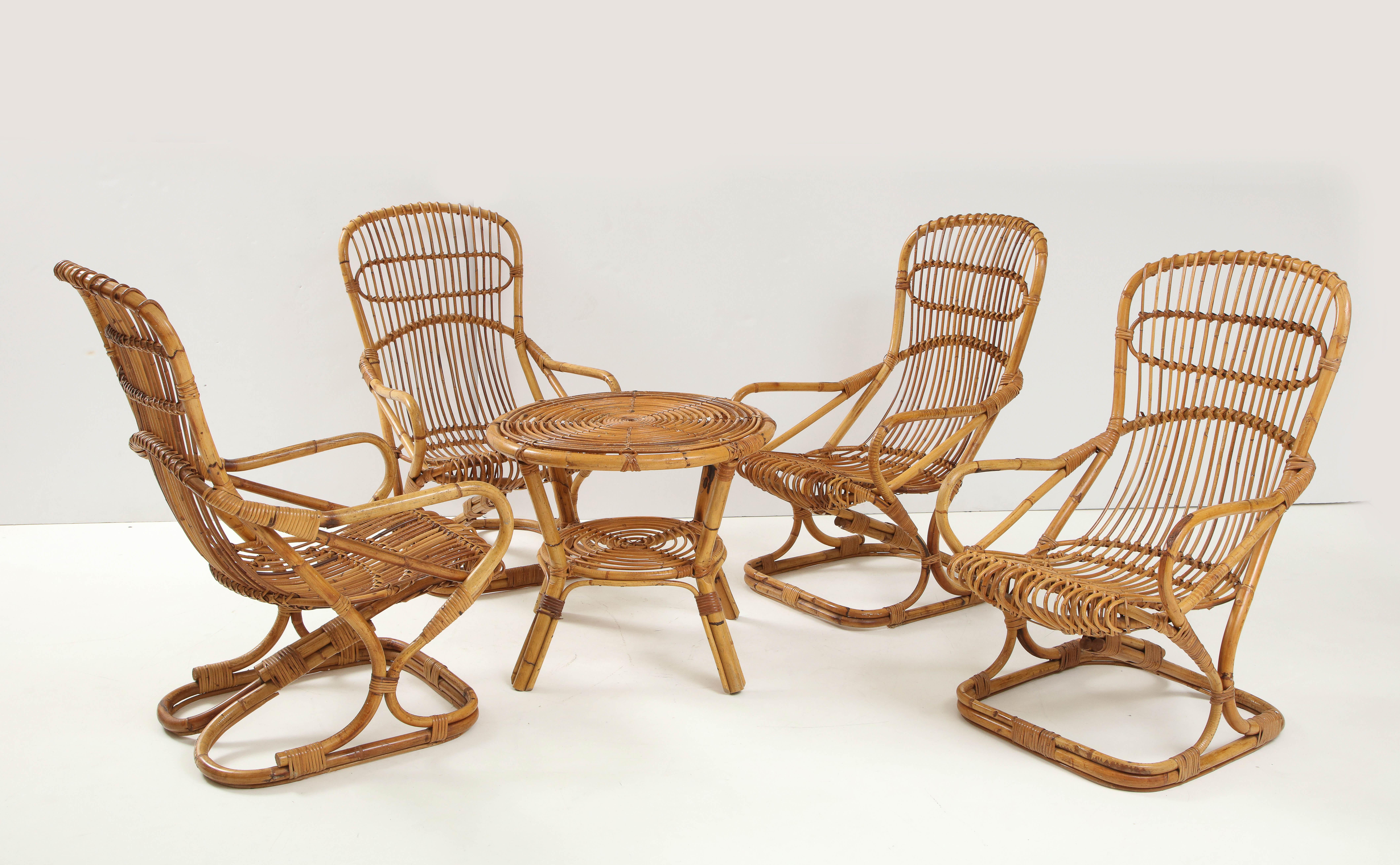 Mid-Century Modern Set of Four Bamboo Armchairs and Table by Bonacina, Italy 1960's For Sale