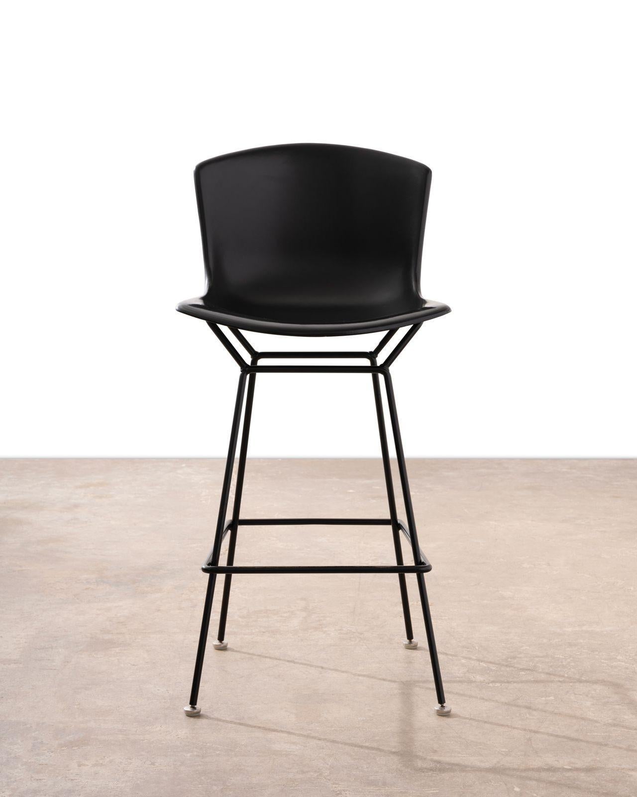 Mid-Century Modern Set of Four Bar Stools by Harry Bertoia for Knoll For Sale