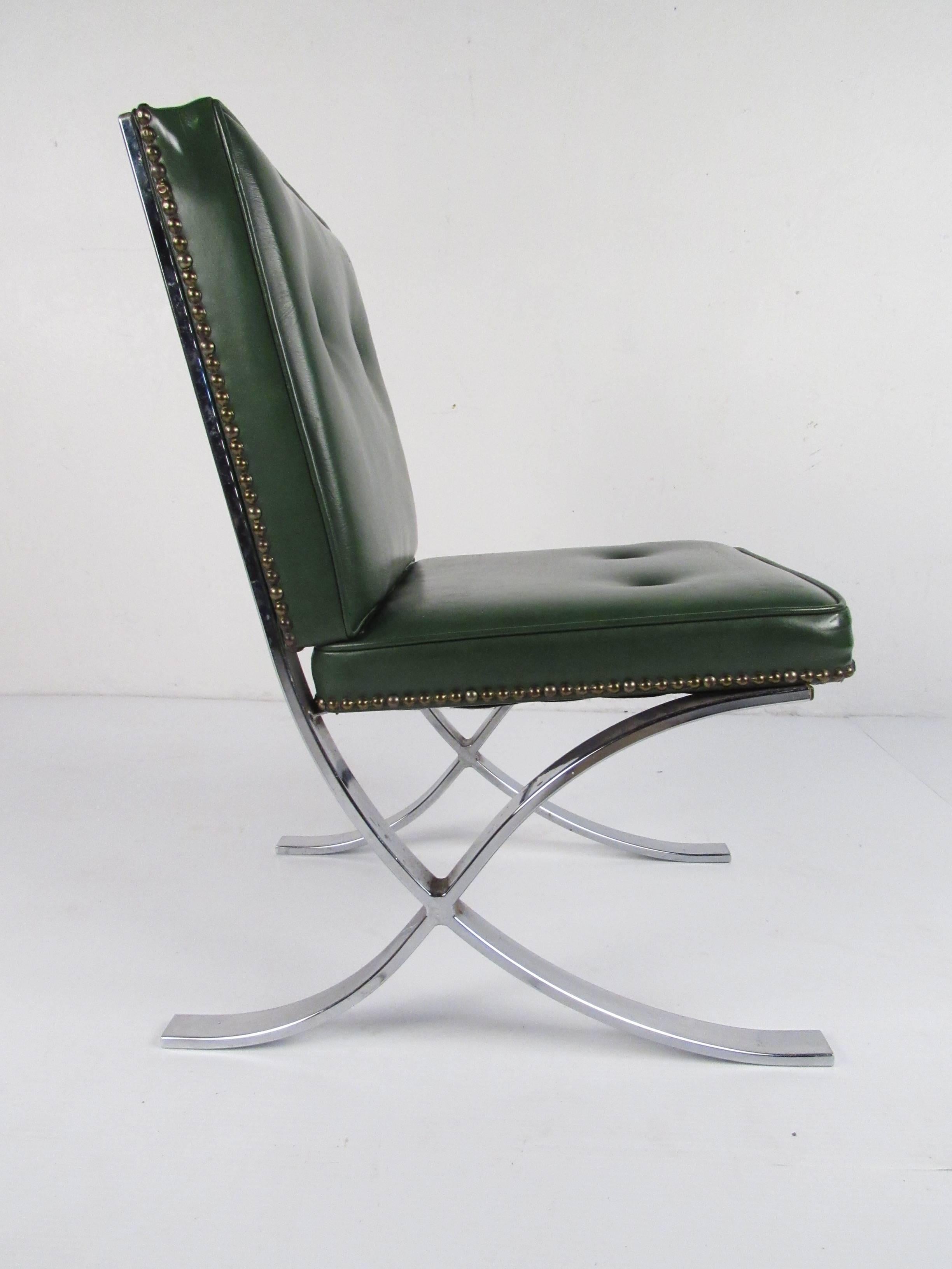 Mid-Century Modern Set of Four Barcelona Style Midcentury Side Chairs