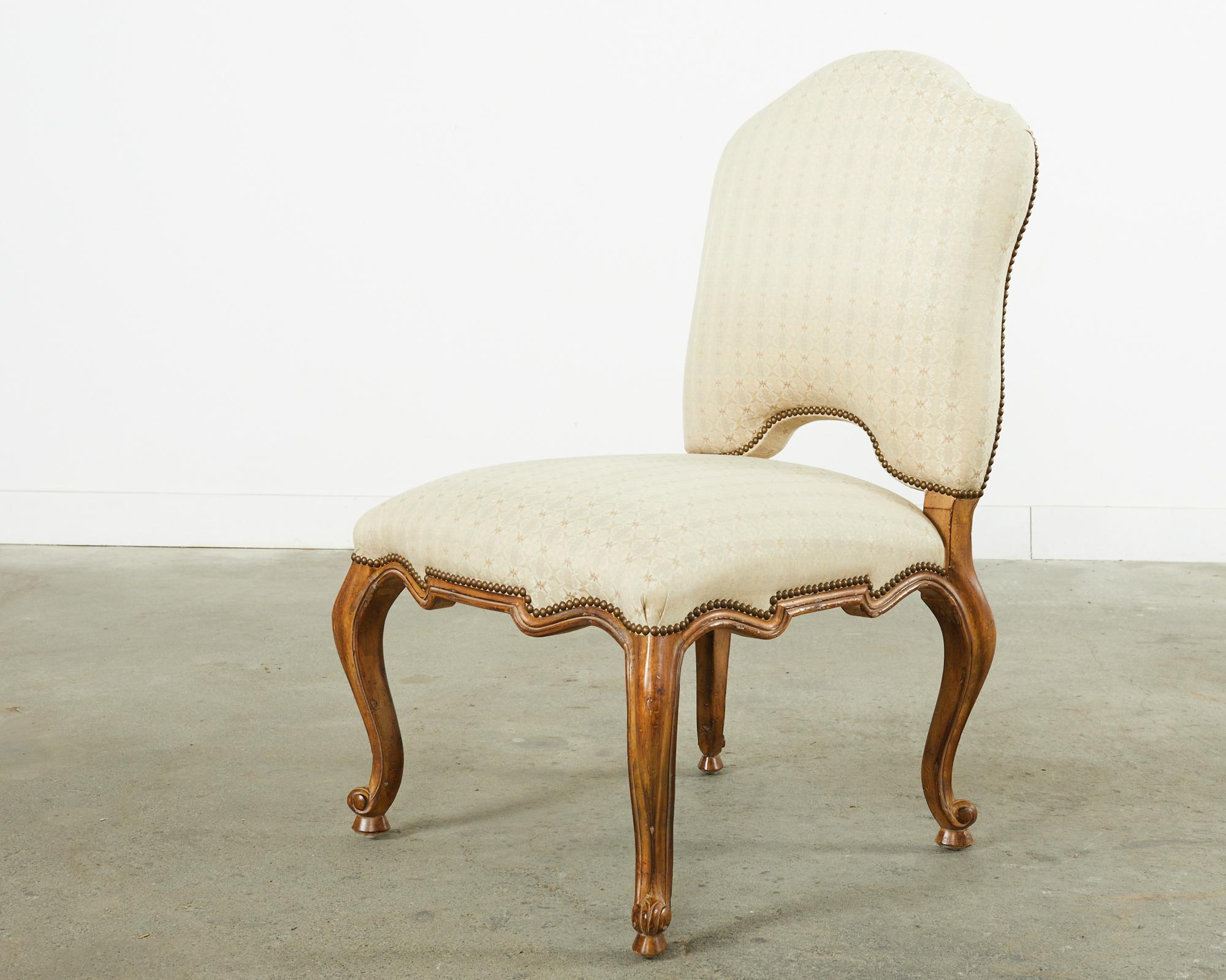 Ensemble de quatre chaises de salle à manger de style baroque par Kreiss Collection en vente 3