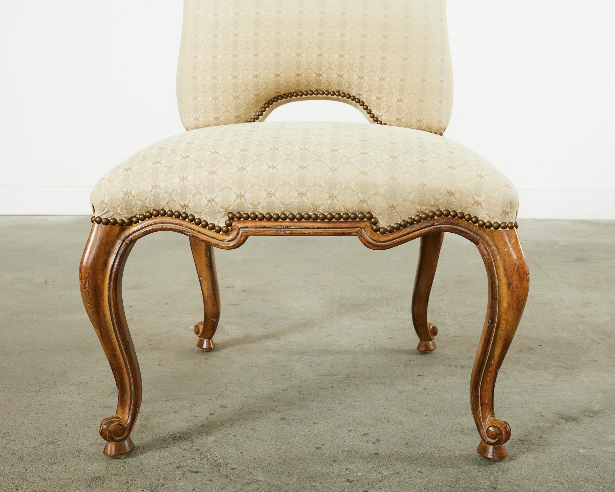 Ensemble de quatre chaises de salle à manger de style baroque par Kreiss Collection en vente 7