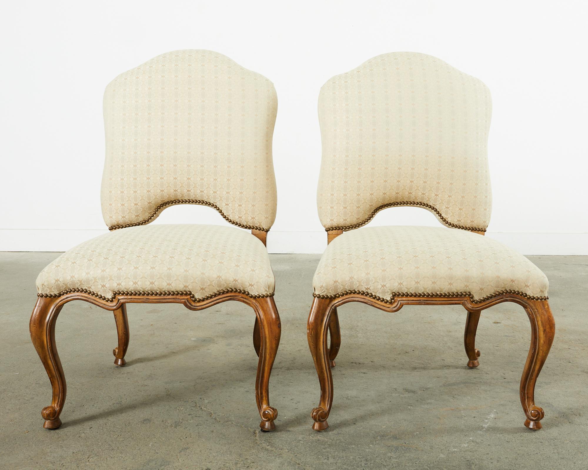 Fait main Ensemble de quatre chaises de salle à manger de style baroque par Kreiss Collection en vente