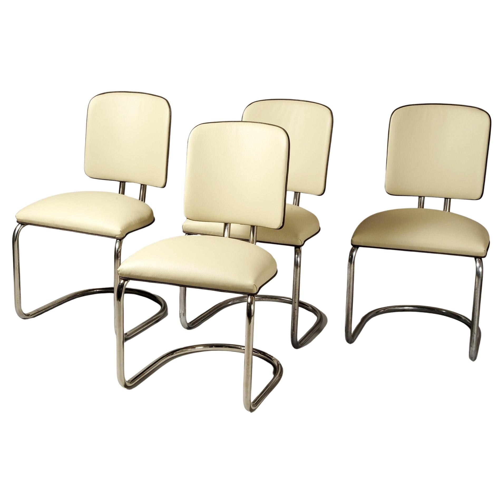  Ensemble de quatre fauteuils Bauhaus, par Bauhaus, Thonet, cuir, Autriche, années 1920