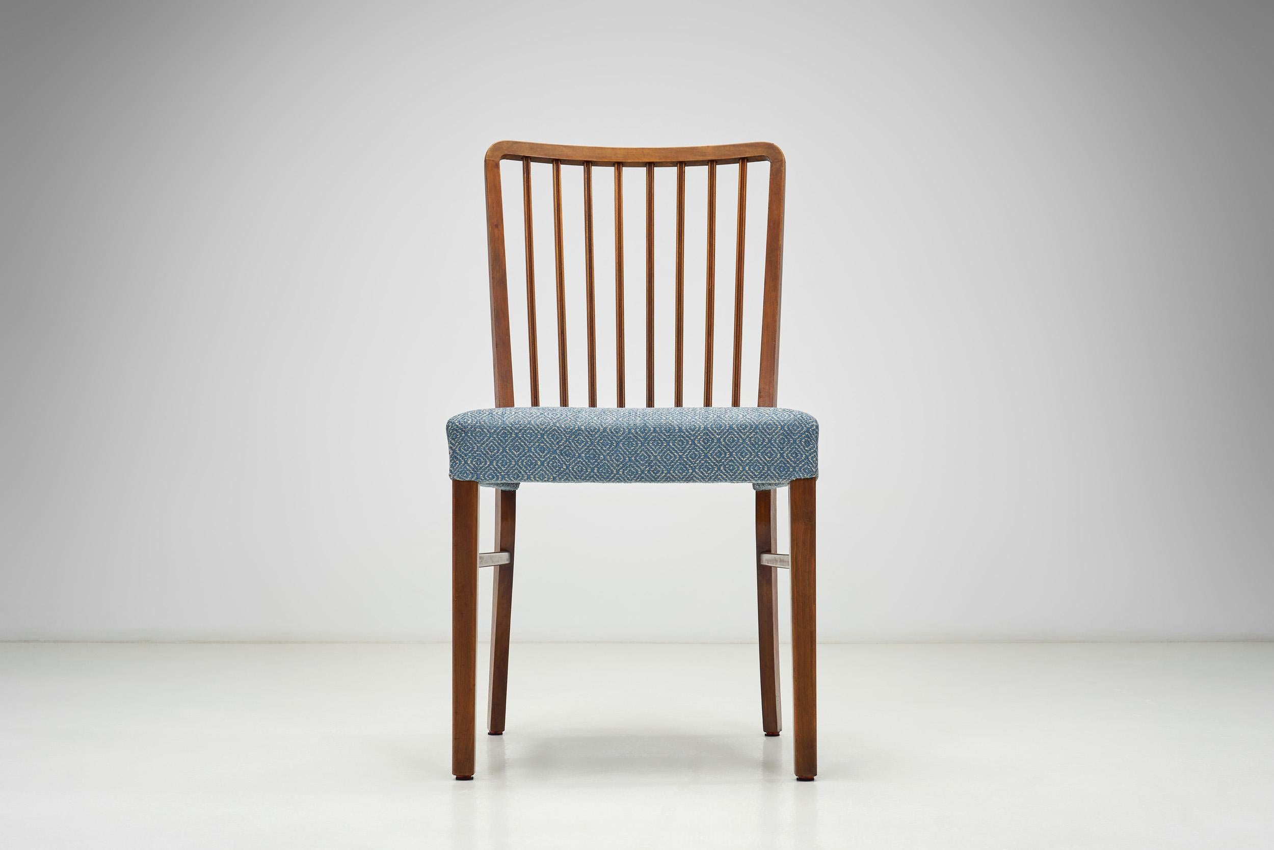 Set of Four Beech Danish Cabinetmaker Dining Chairs, Denmark Mid-20th Century For Sale 2