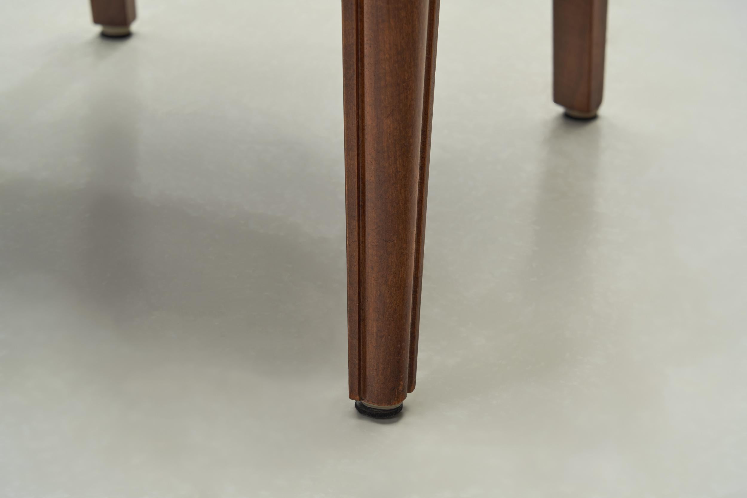Set of Four Beech Dining Chairs, Europe Mid-20th Century For Sale 8