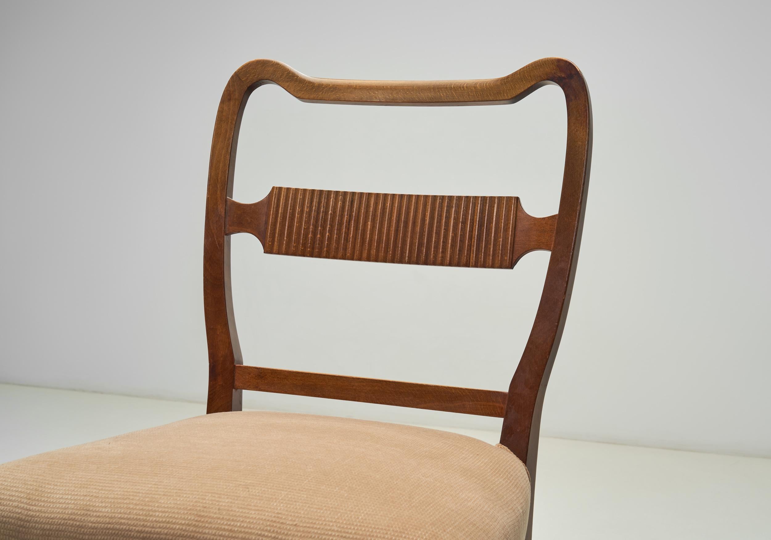 Set of Four Beech Dining Chairs, Europe Mid-20th Century For Sale 1