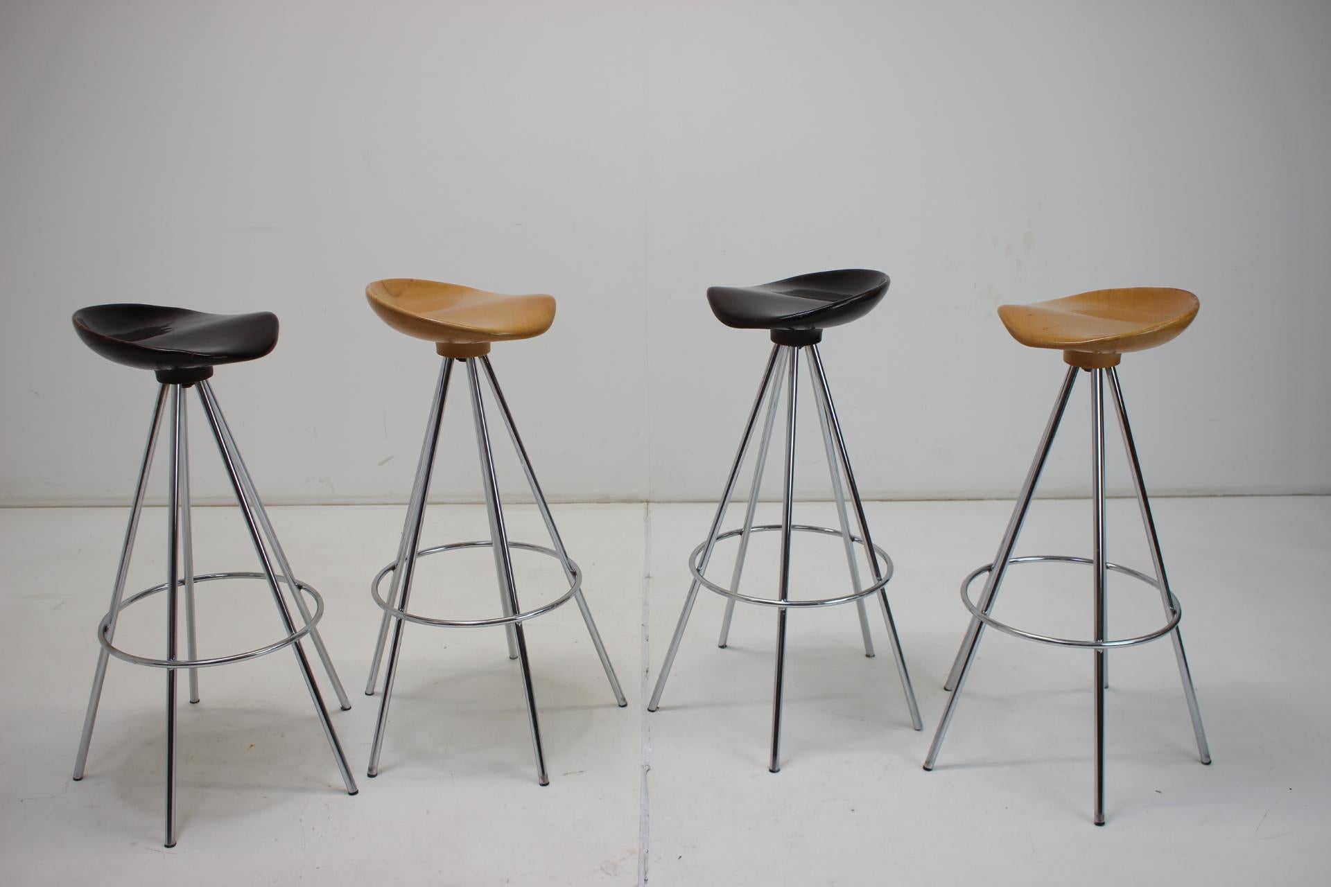 Set of Four Beech Jamaica Bar Stools by Pepe Cortés, 1990s For Sale 7