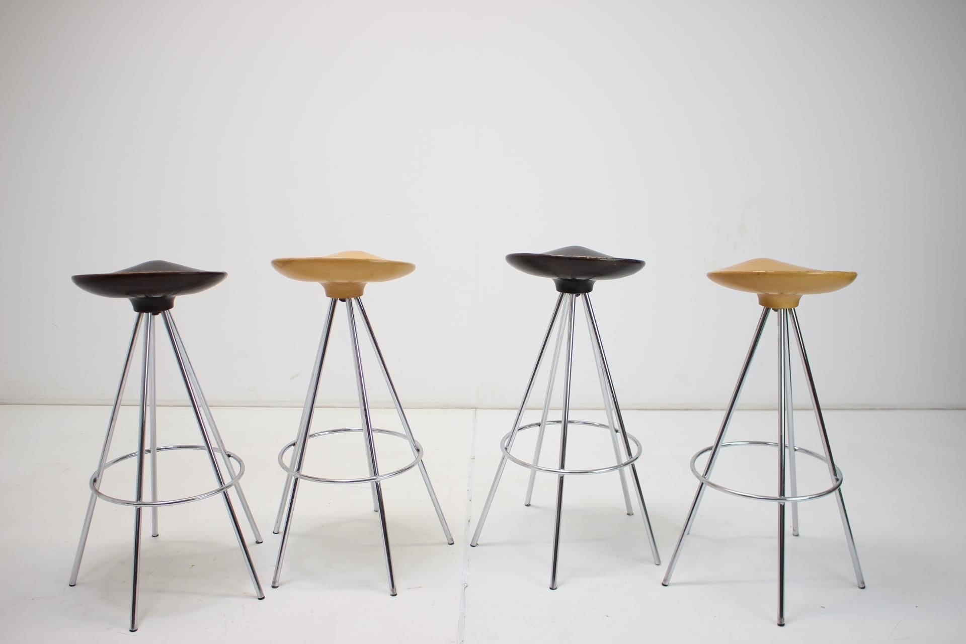 Set of Four Beech Jamaica Bar Stools by Pepe Cortés, 1990s For Sale 8