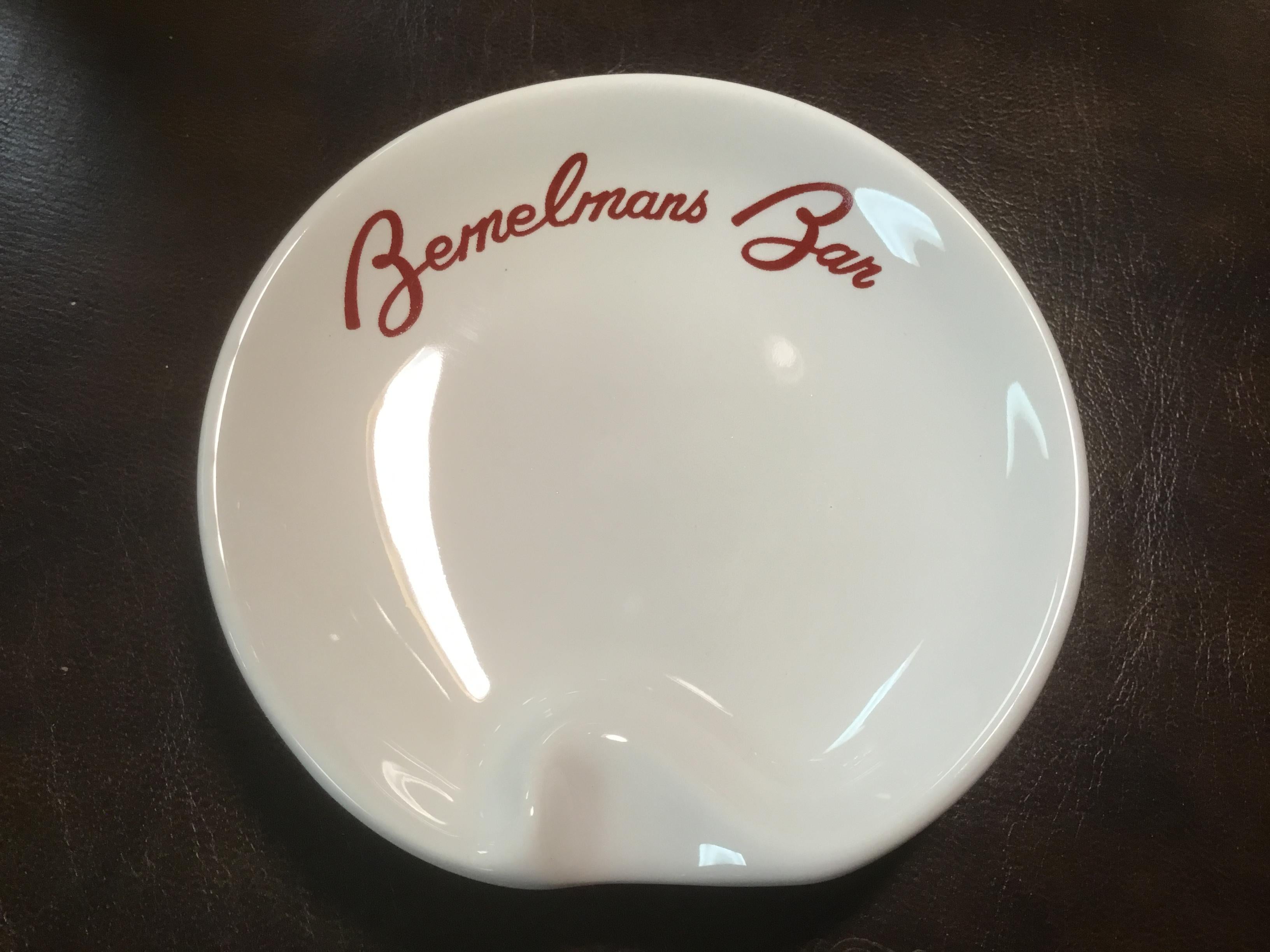 Set of Four Bemelman's Bar Ashtrays/ Carlyle Hotel NYC In Good Condition In Bridgeport, CT