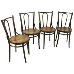 Set of Four Bentwood Chairs in Thonet Stil