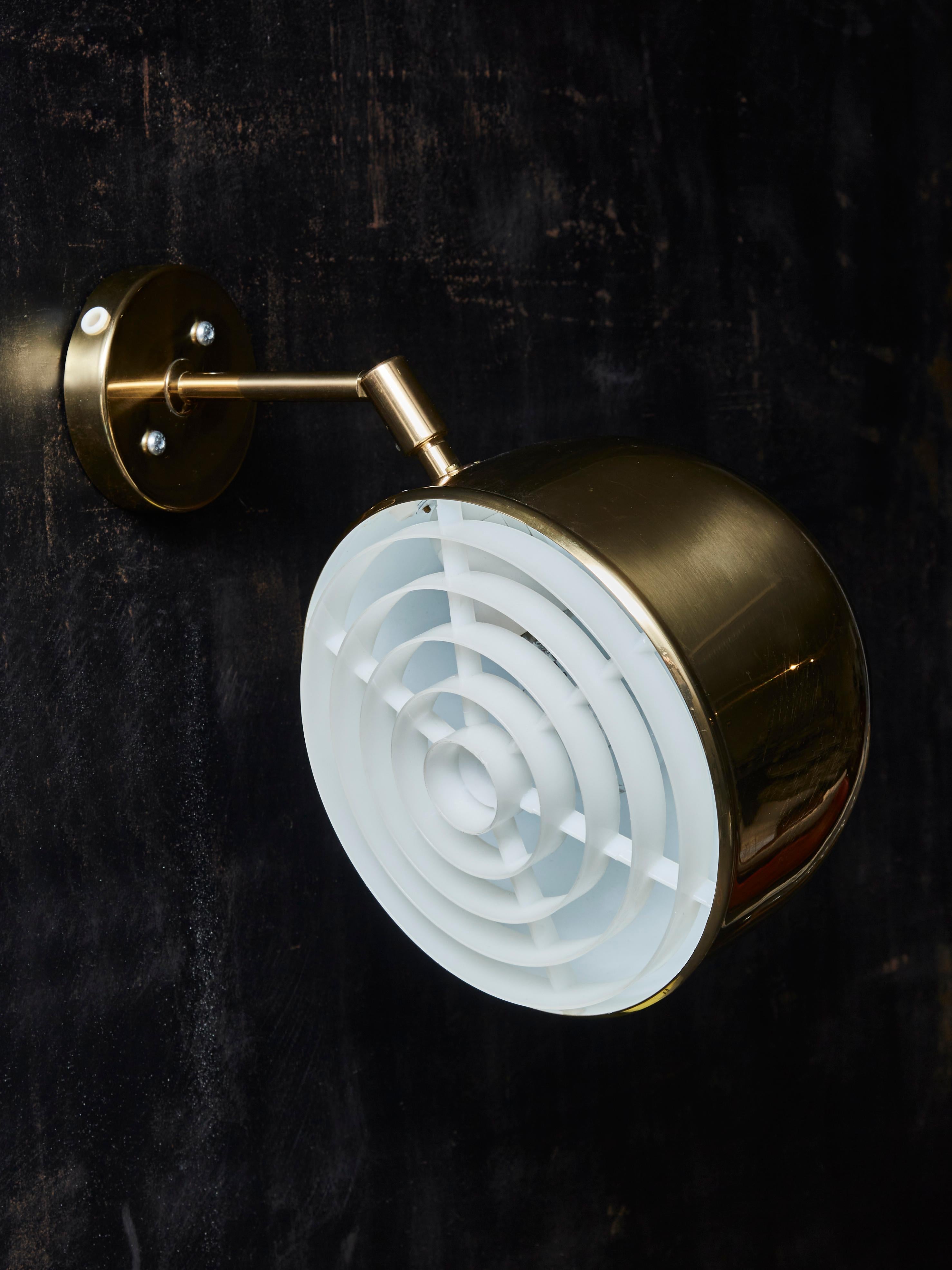 Set of Four Bergboms Brass Wall Sconces with Acrylic Diffusers In Good Condition For Sale In Saint-Ouen, IDF