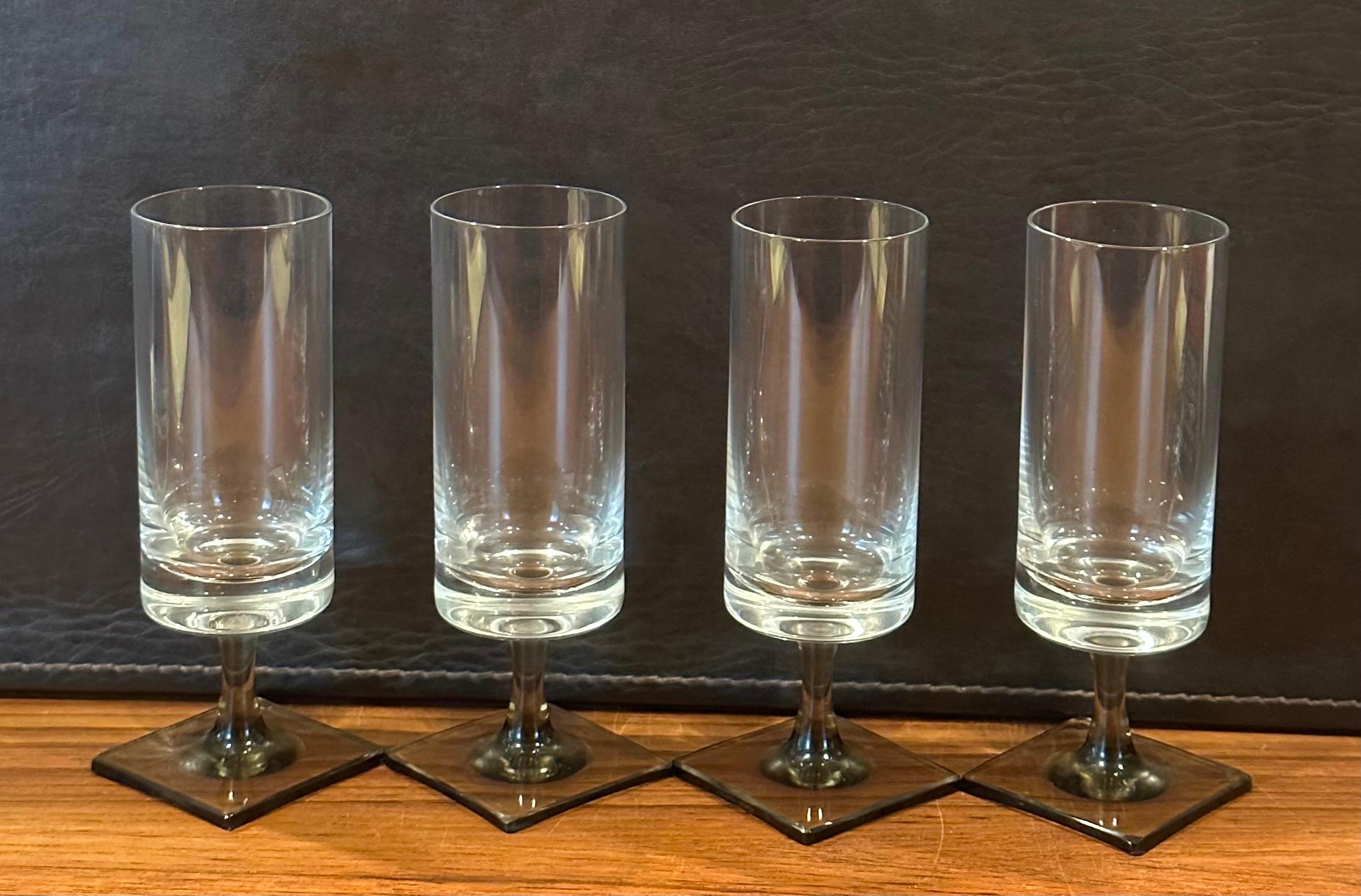 Allemand Ensemble de quatre verres à glace à base carrée « Berlin » de G. Butler Jensen pour Rosenthal en vente