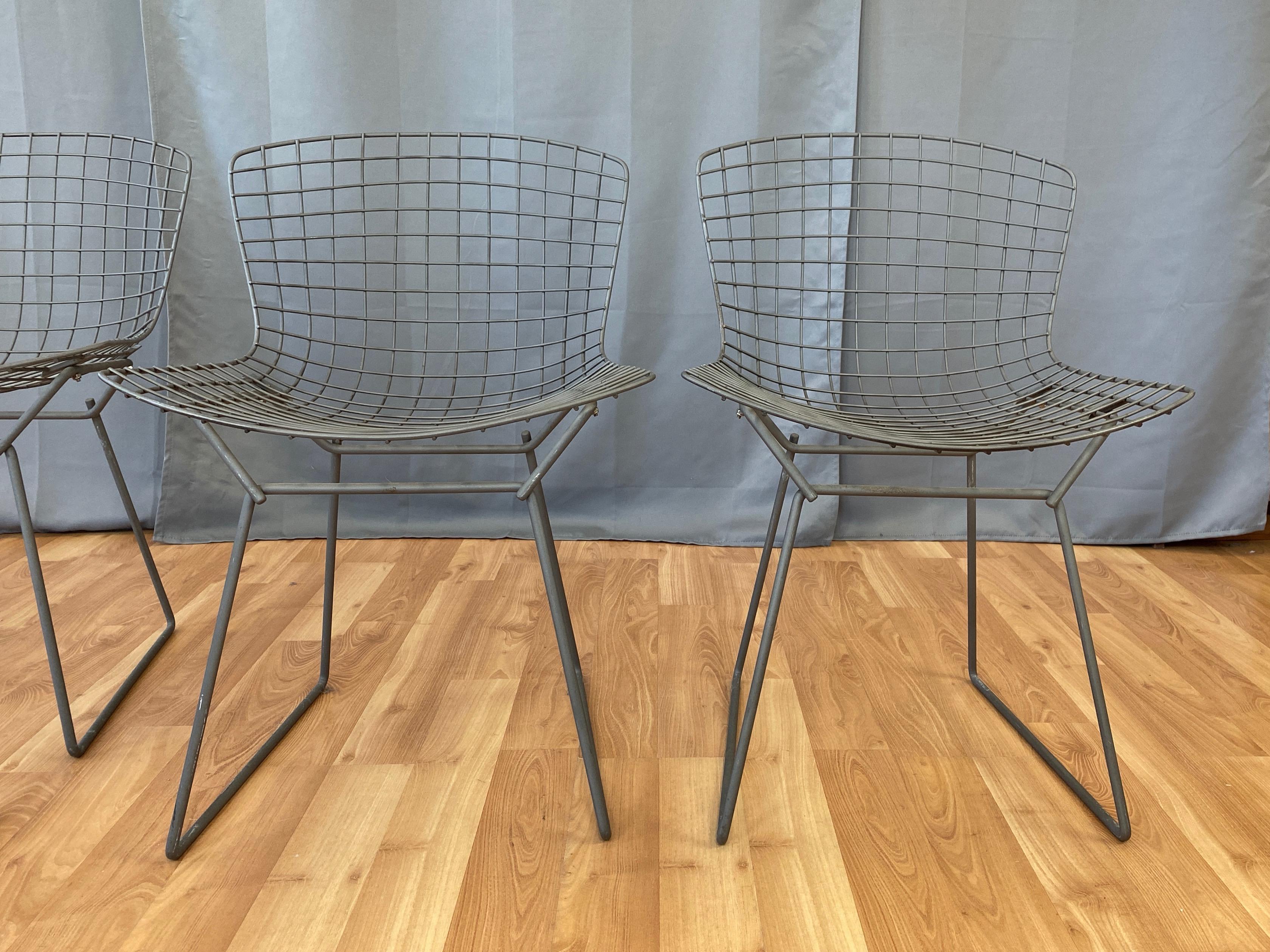 Set of Four Bertoia for Knoll Grey 420C Side Chairs, Early 1980s In Good Condition In San Francisco, CA