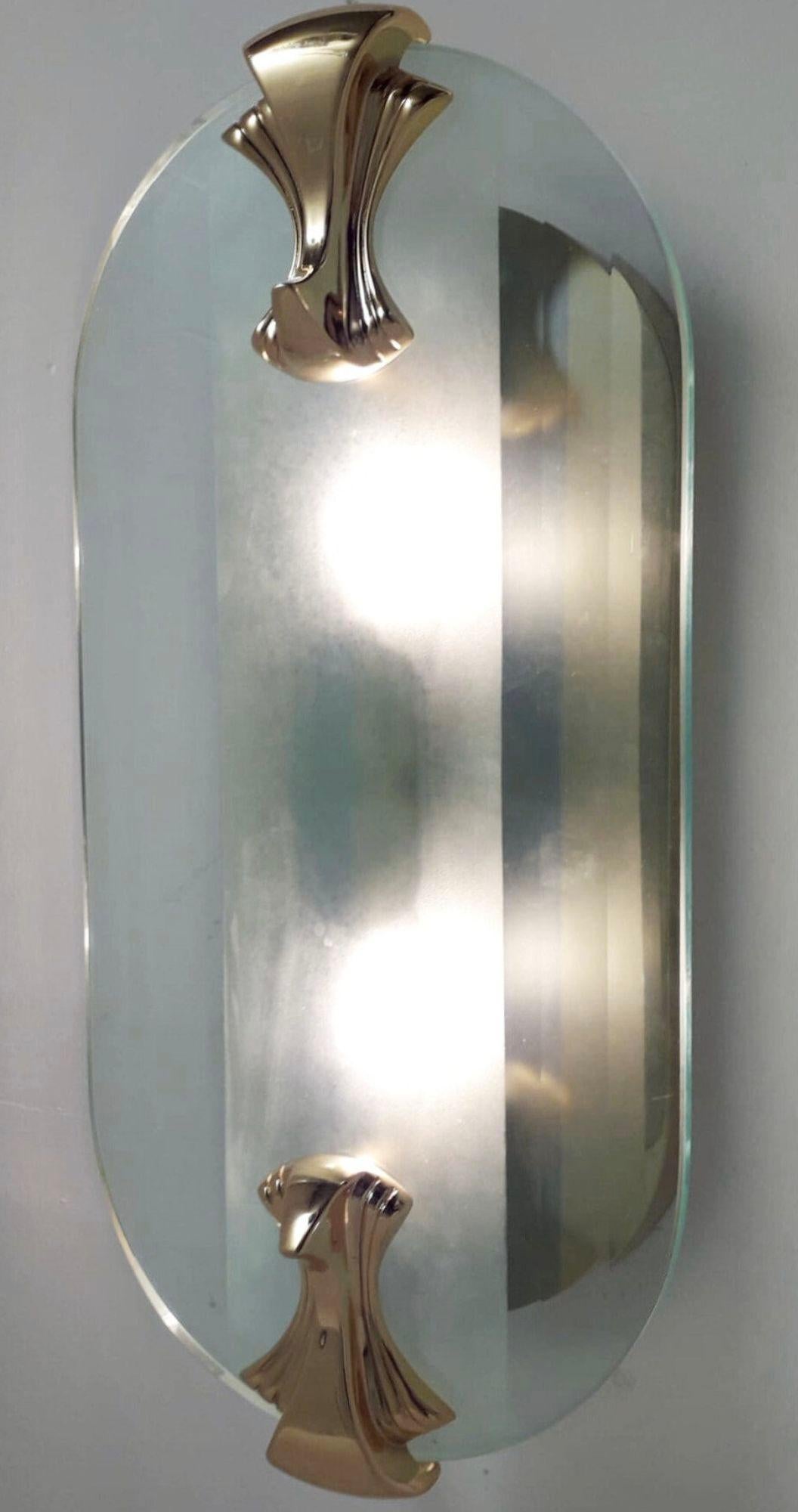 Set of Four Beveled Art Deco Style Sconces by Fratelli Martini. Italy, 1970's. In Excellent Condition For Sale In Los Angeles, CA
