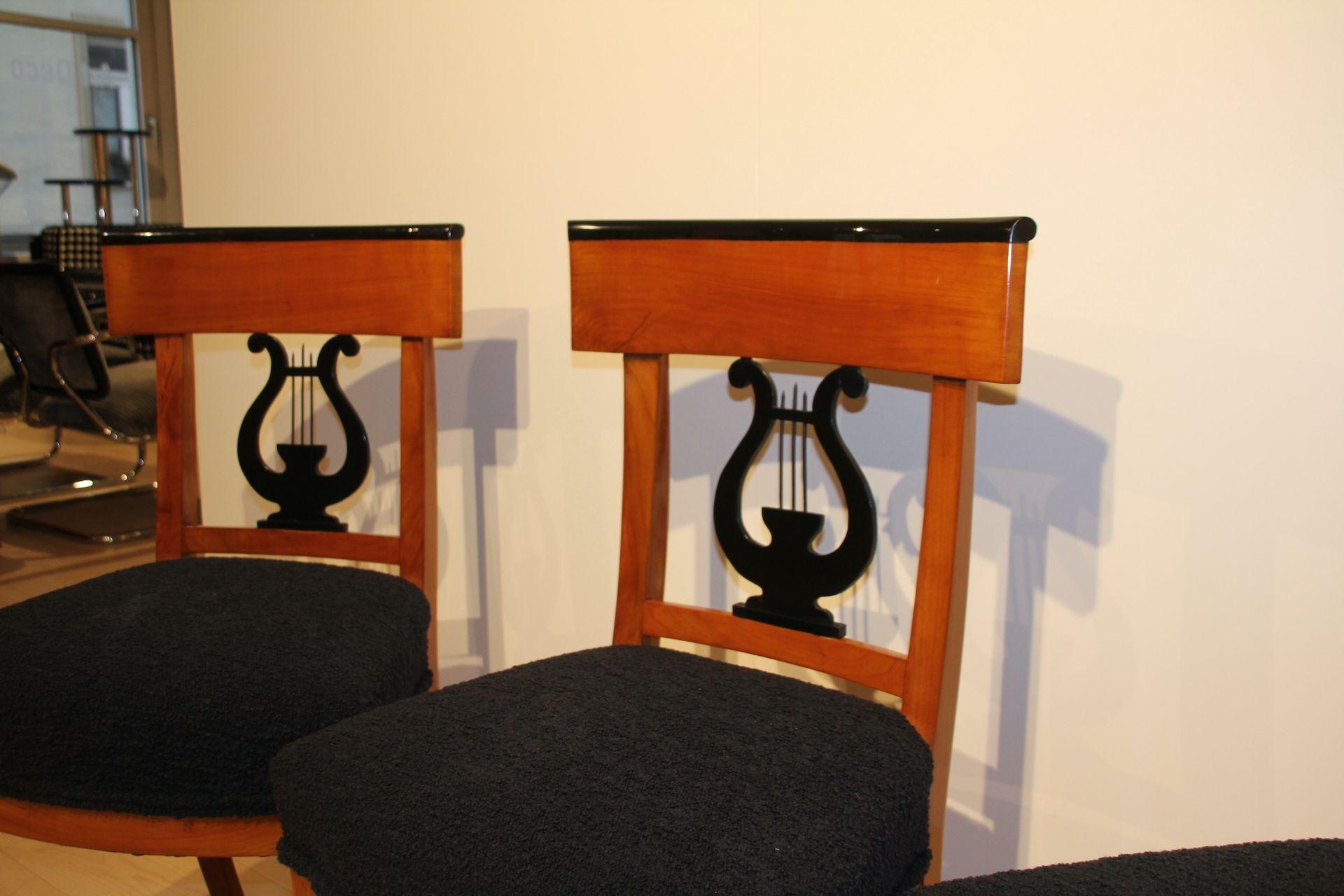 Set of Four Biedermeier Chairs, Cherry Wood, South Germany circa 1830 5