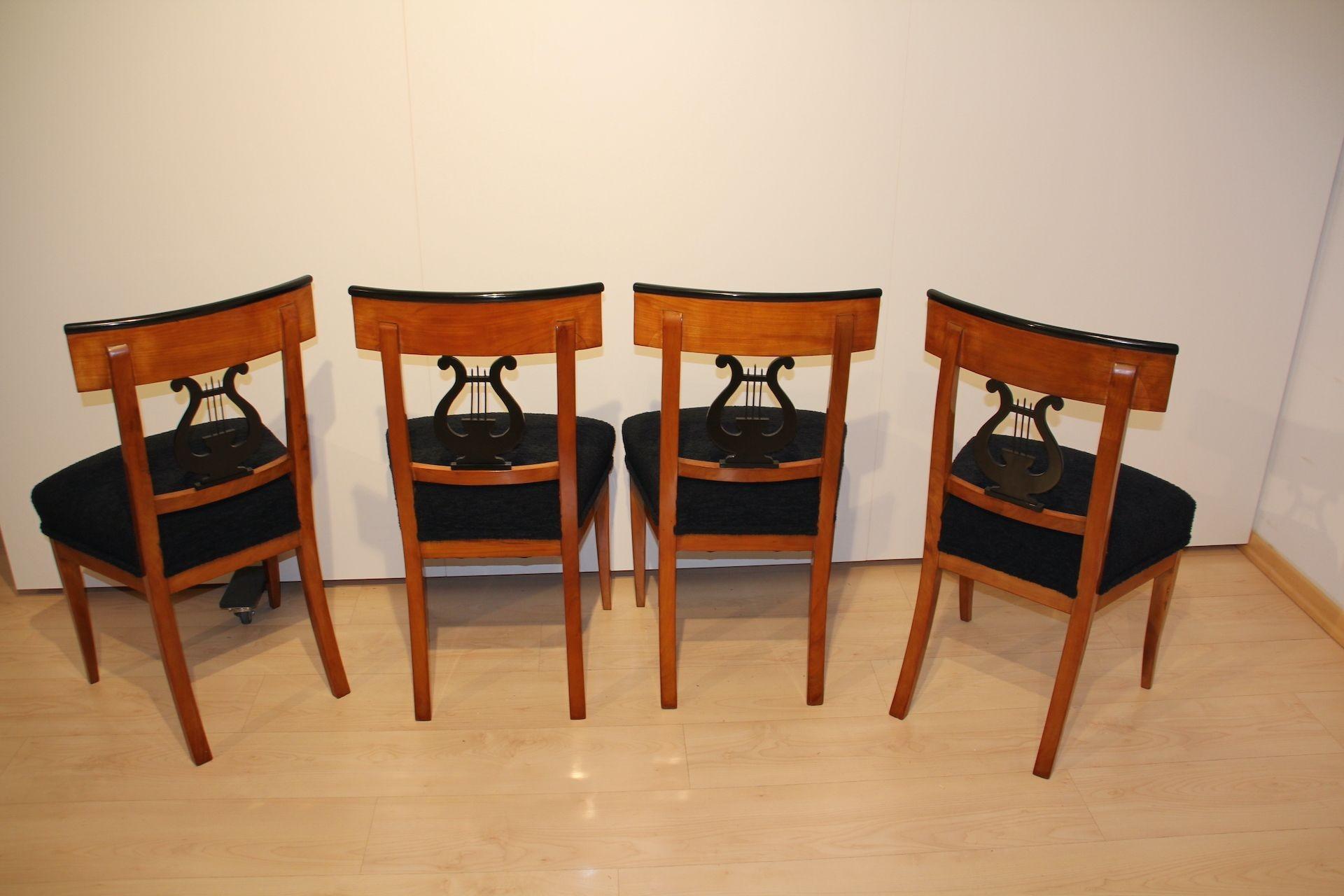 Set of Four Biedermeier Chairs, Cherry Wood, South Germany circa 1830 8