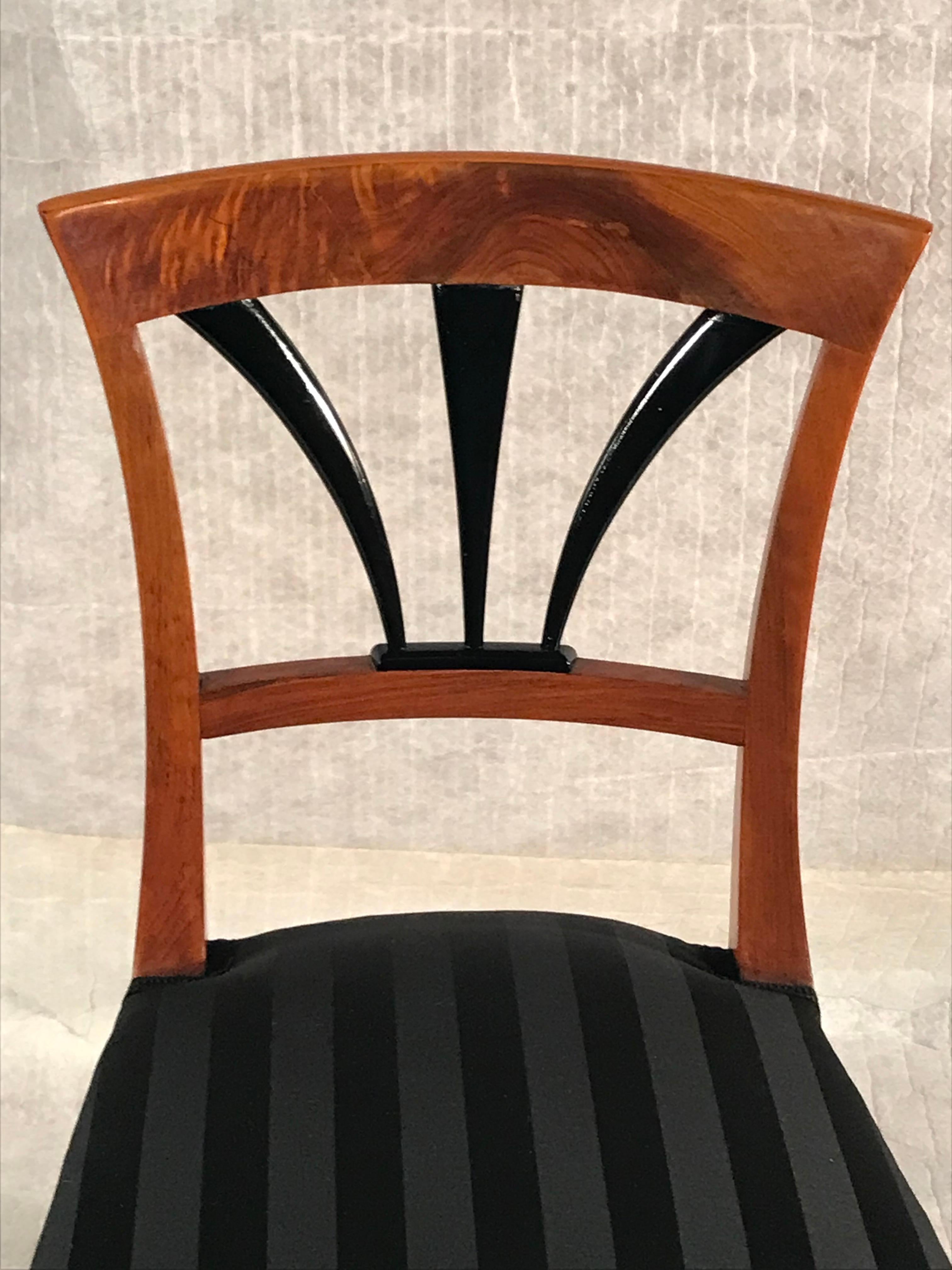 Veneer Set of Four Biedermeier Chairs, Germany, 1820 For Sale